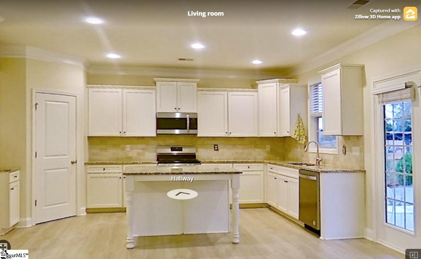 612 Diamond Ridge Way Property Photo 4