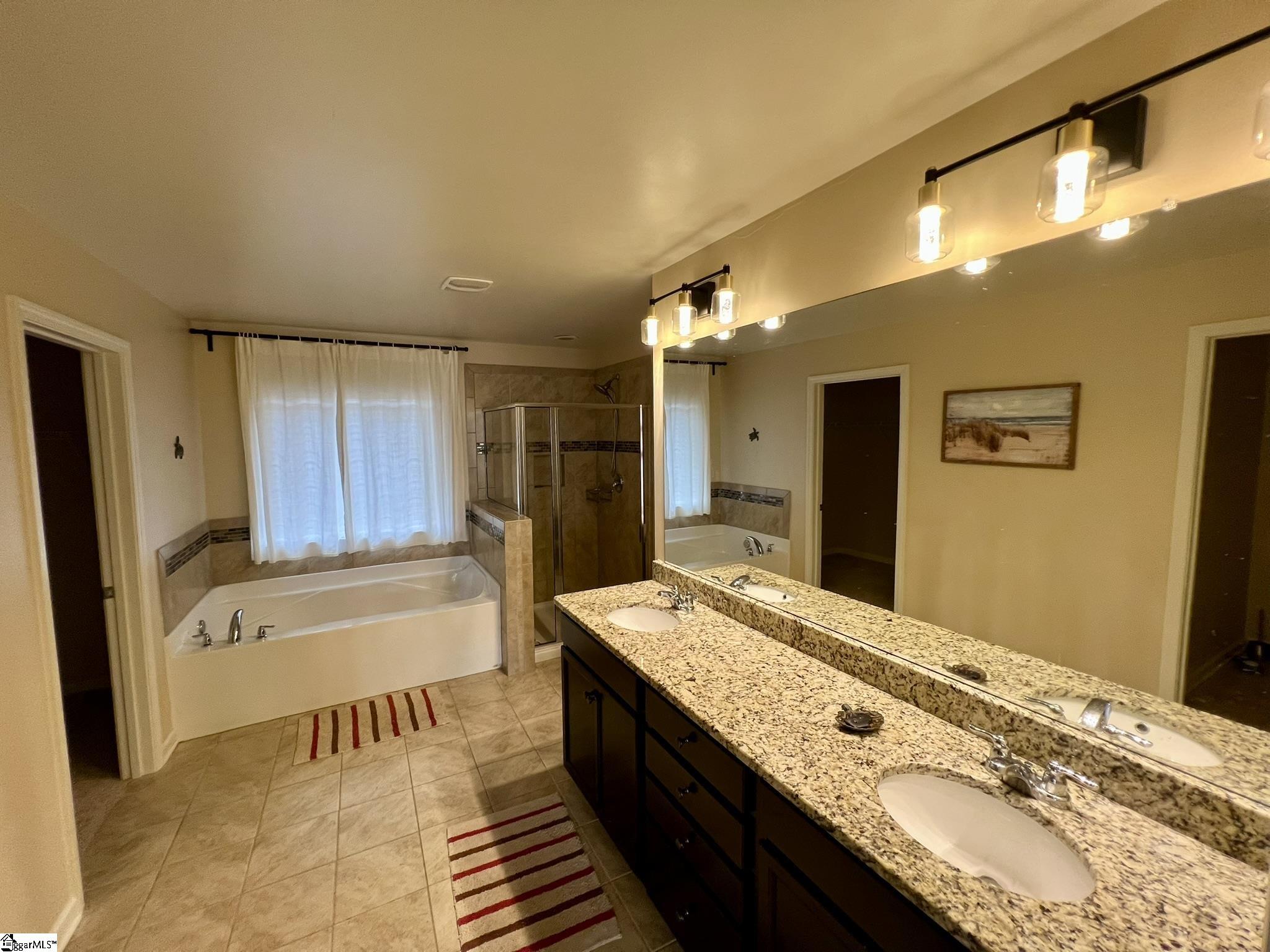 612 Diamond Ridge Way Property Photo 13