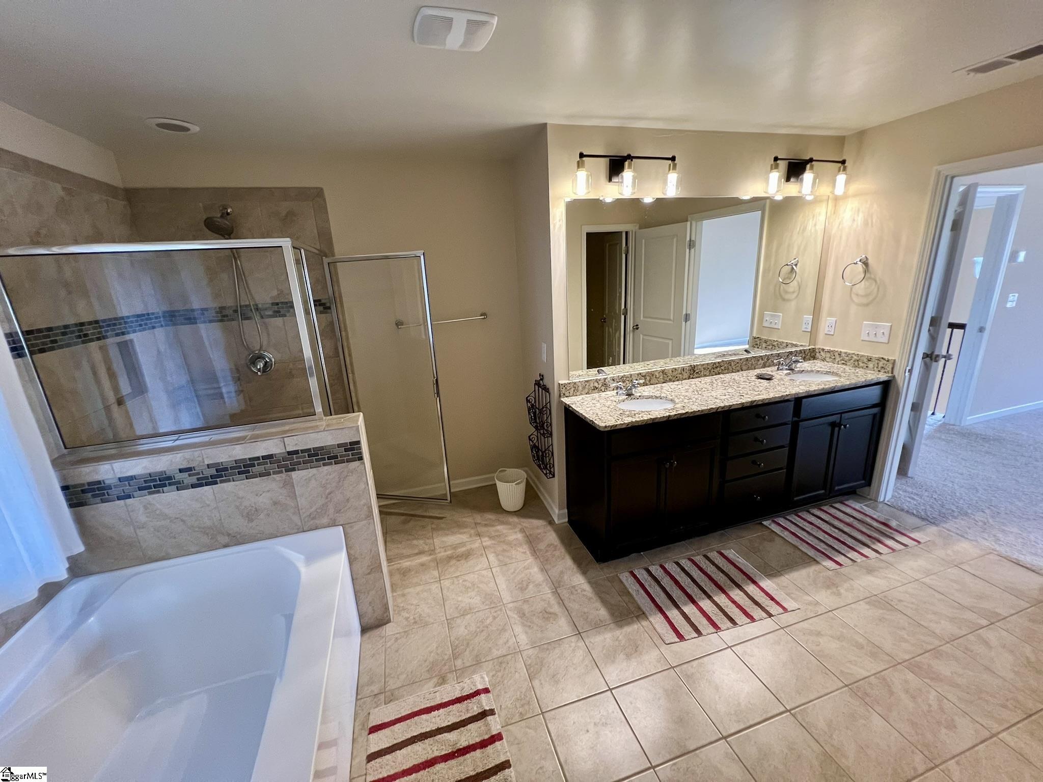 612 Diamond Ridge Way Property Photo 14