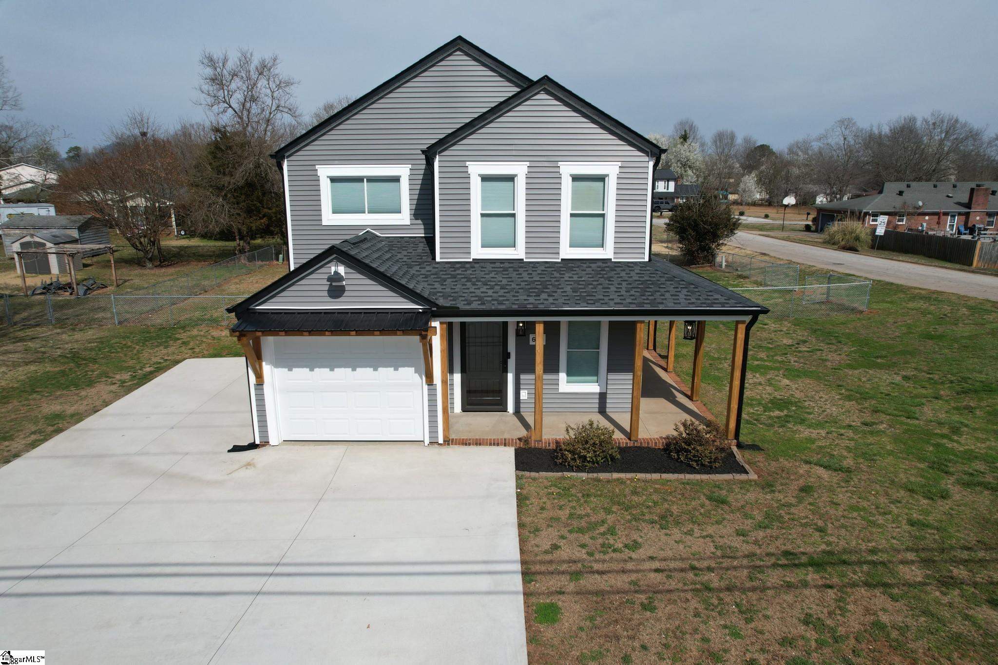 600 Watkins Road Property Photo