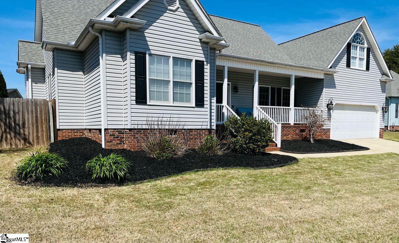 405 Wood River Way Property Photo