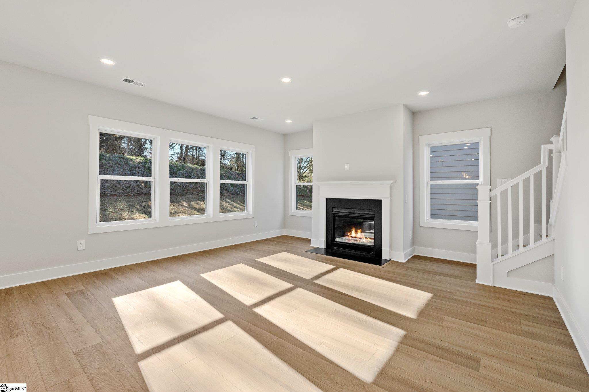 117 Willoughby Way Property Photo 8