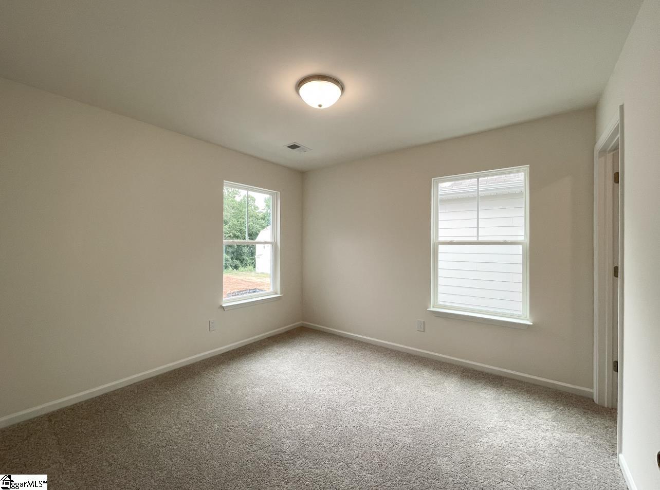 667 Columbus Circle Property Photo 5