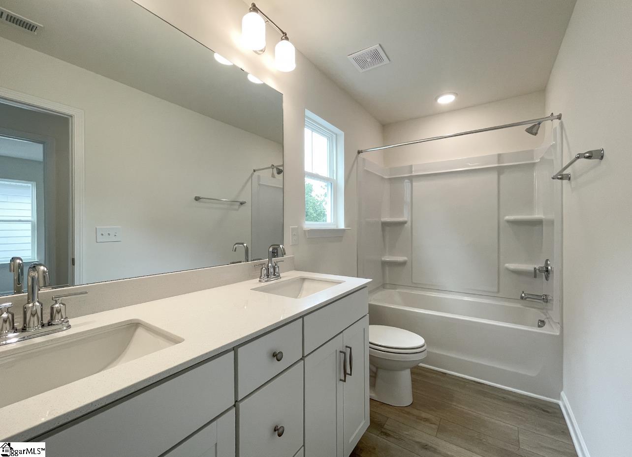 667 Columbus Circle Property Photo 12