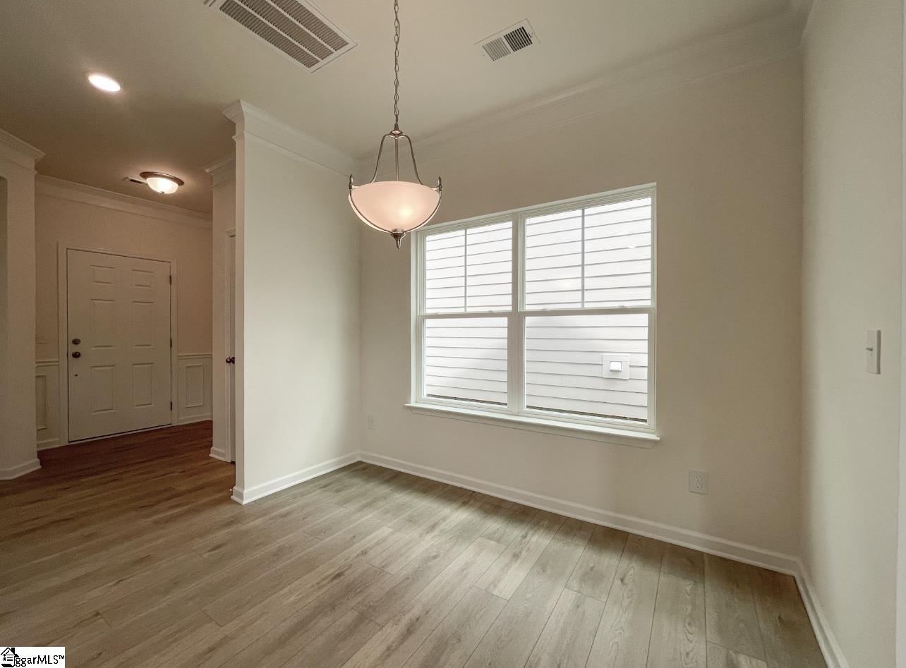 667 Columbus Circle Property Photo 16