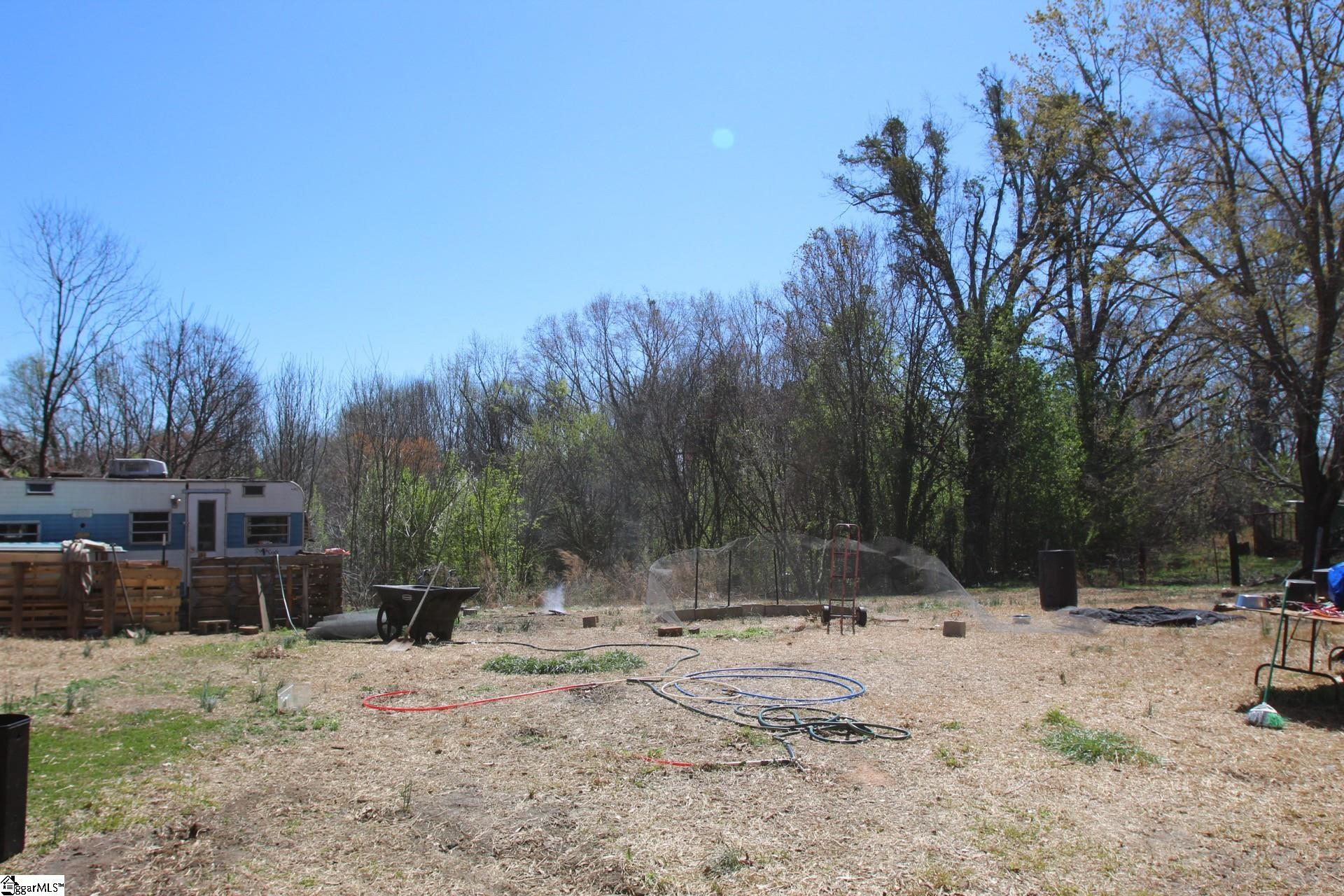 935 Archer Road Property Photo