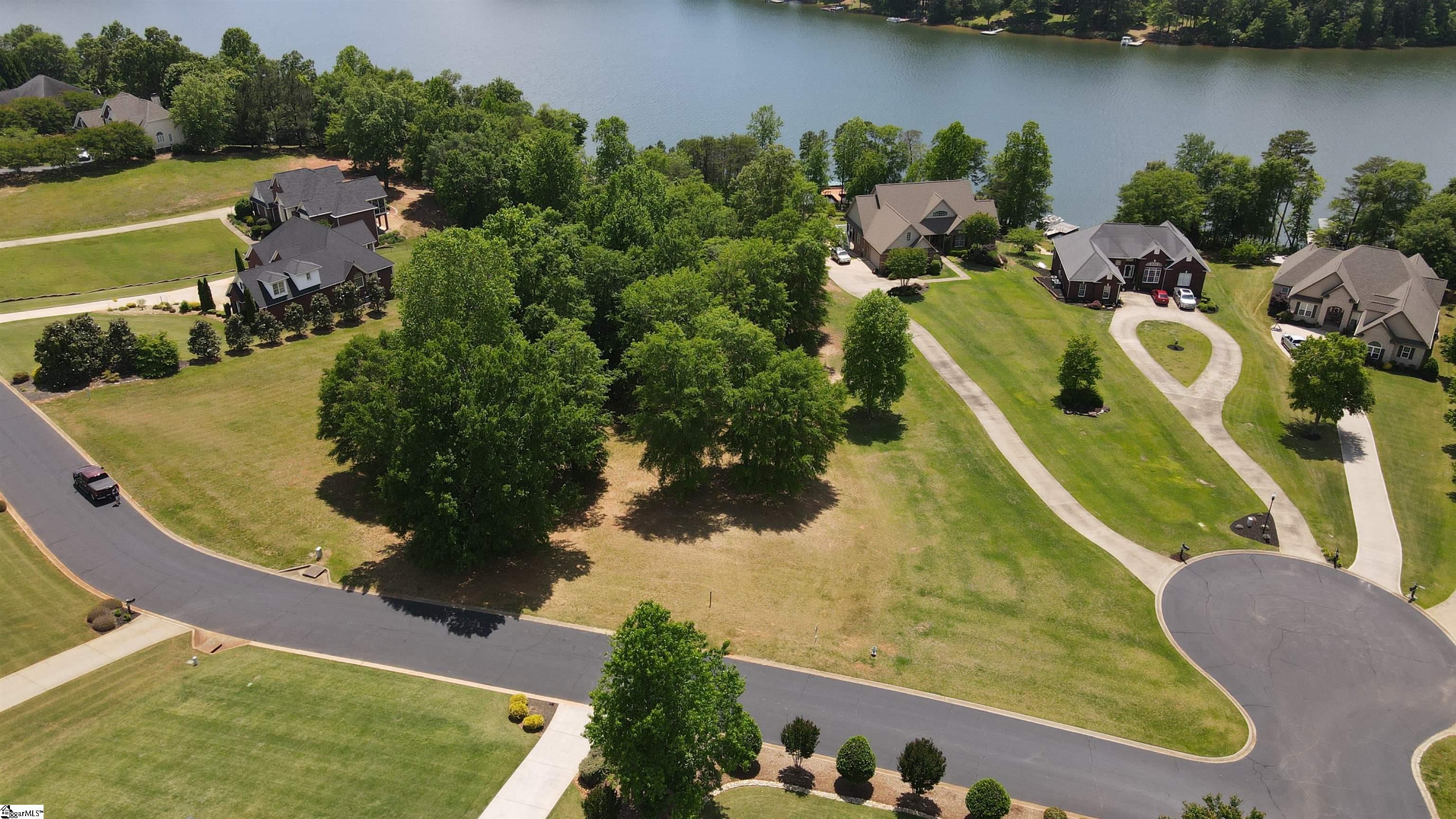 308 Shoreview Drive Property Photo