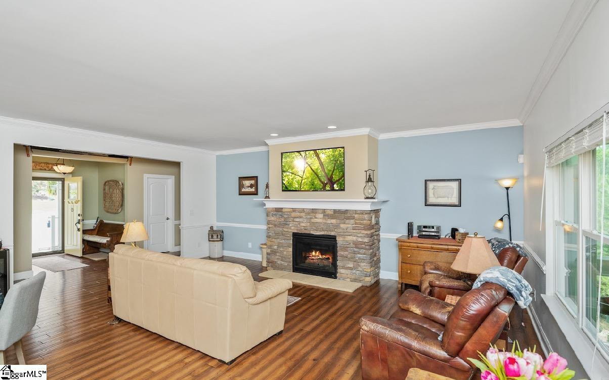 300 Wedge Way Property Photo 9