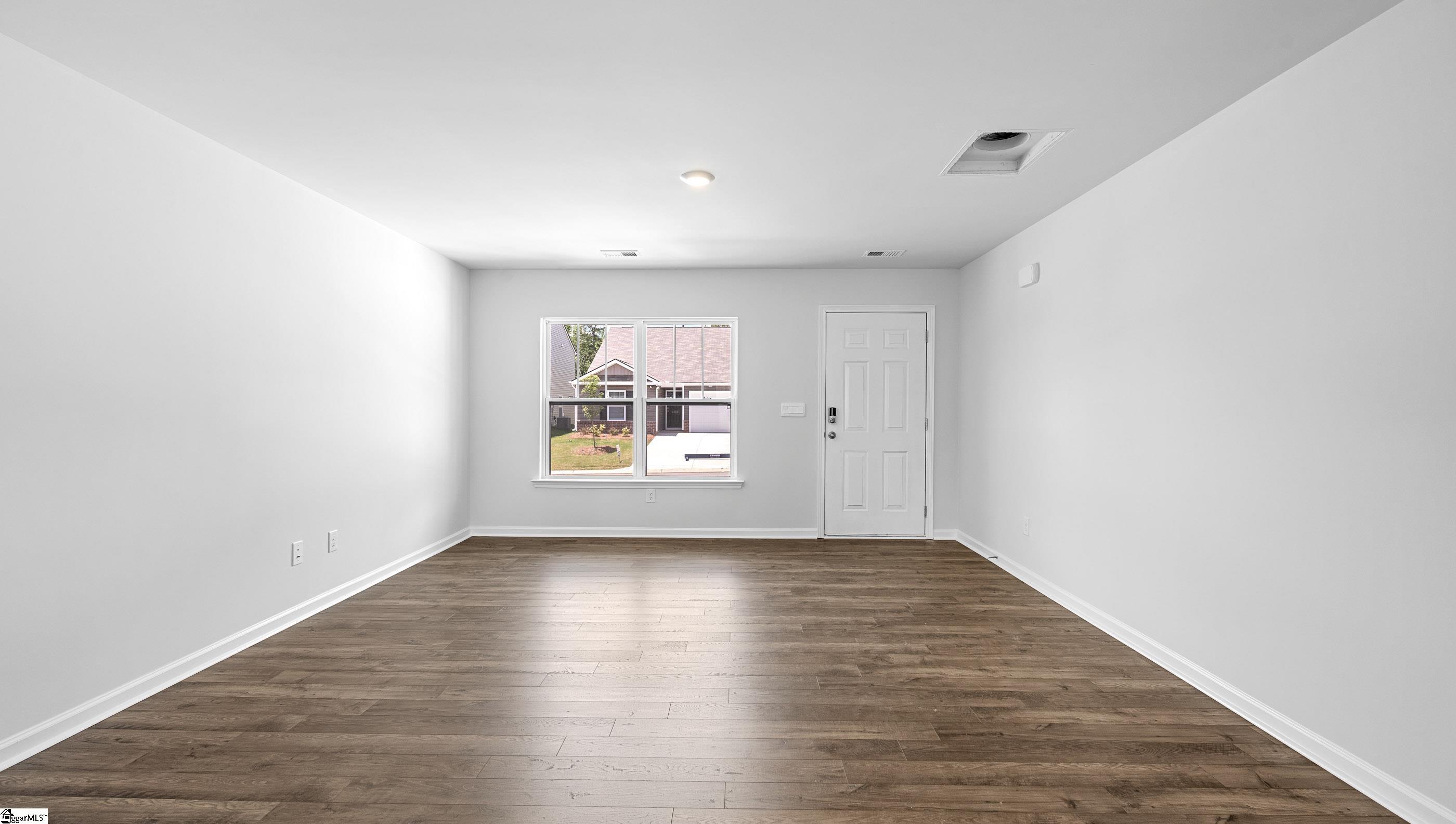 633 Evaleigh Street Property Photo 6