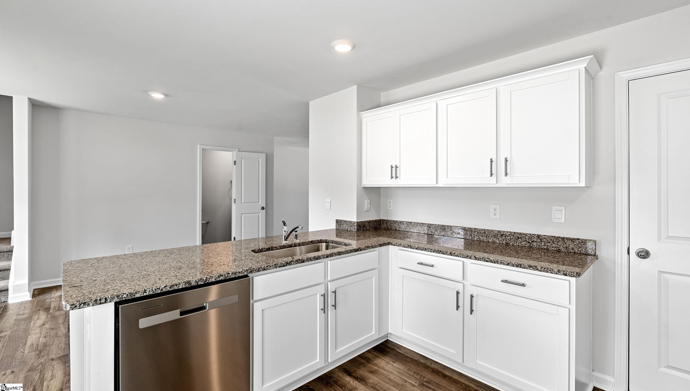 633 Evaleigh Street Property Photo 12