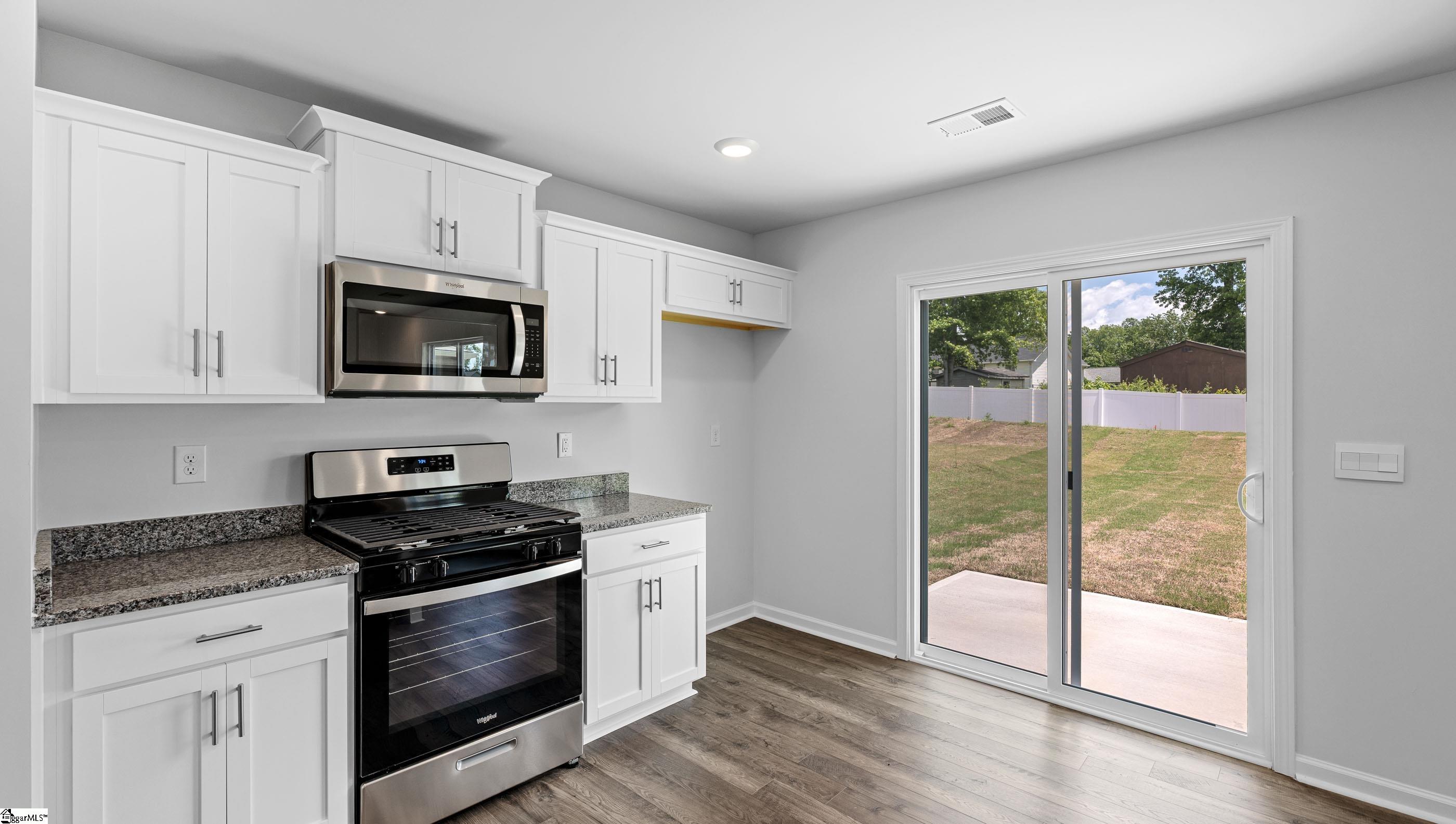 633 Evaleigh Street Property Photo 14