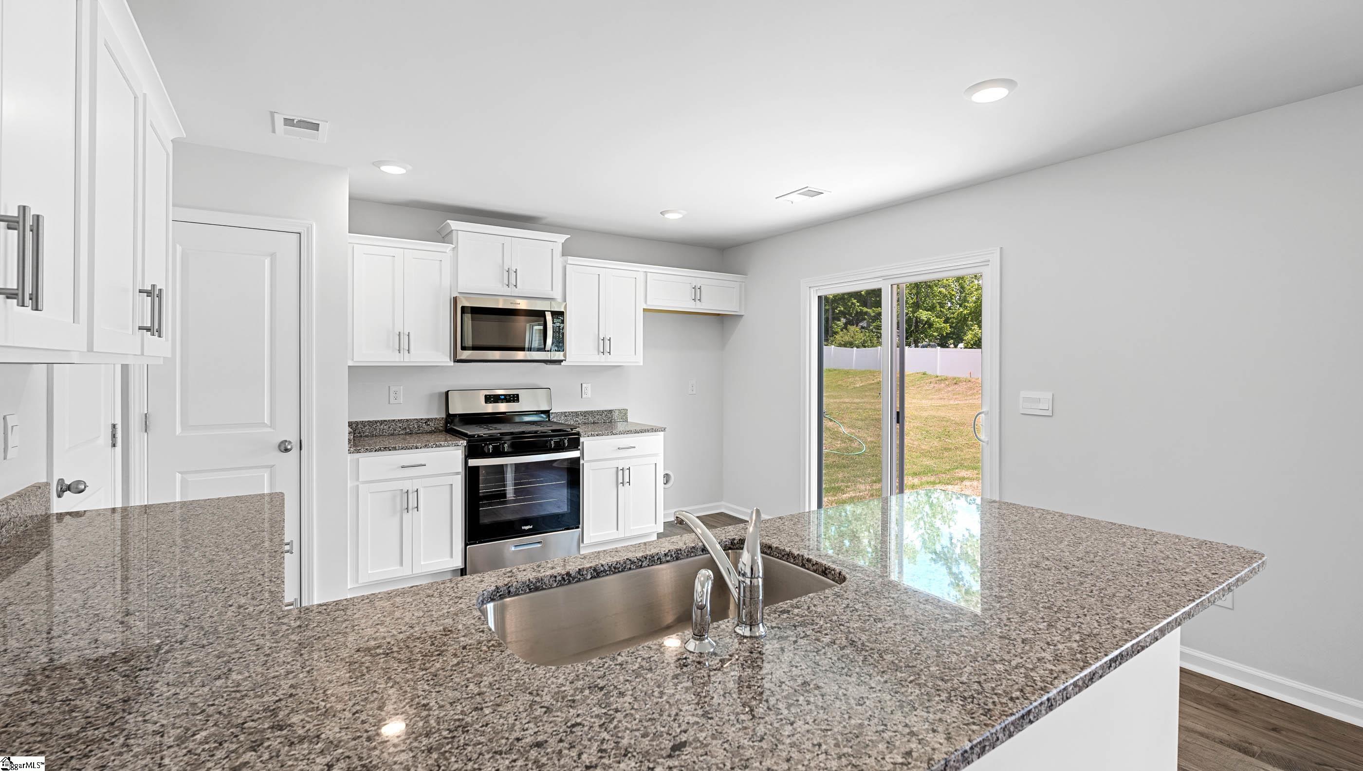 633 Evaleigh Street Property Photo 15