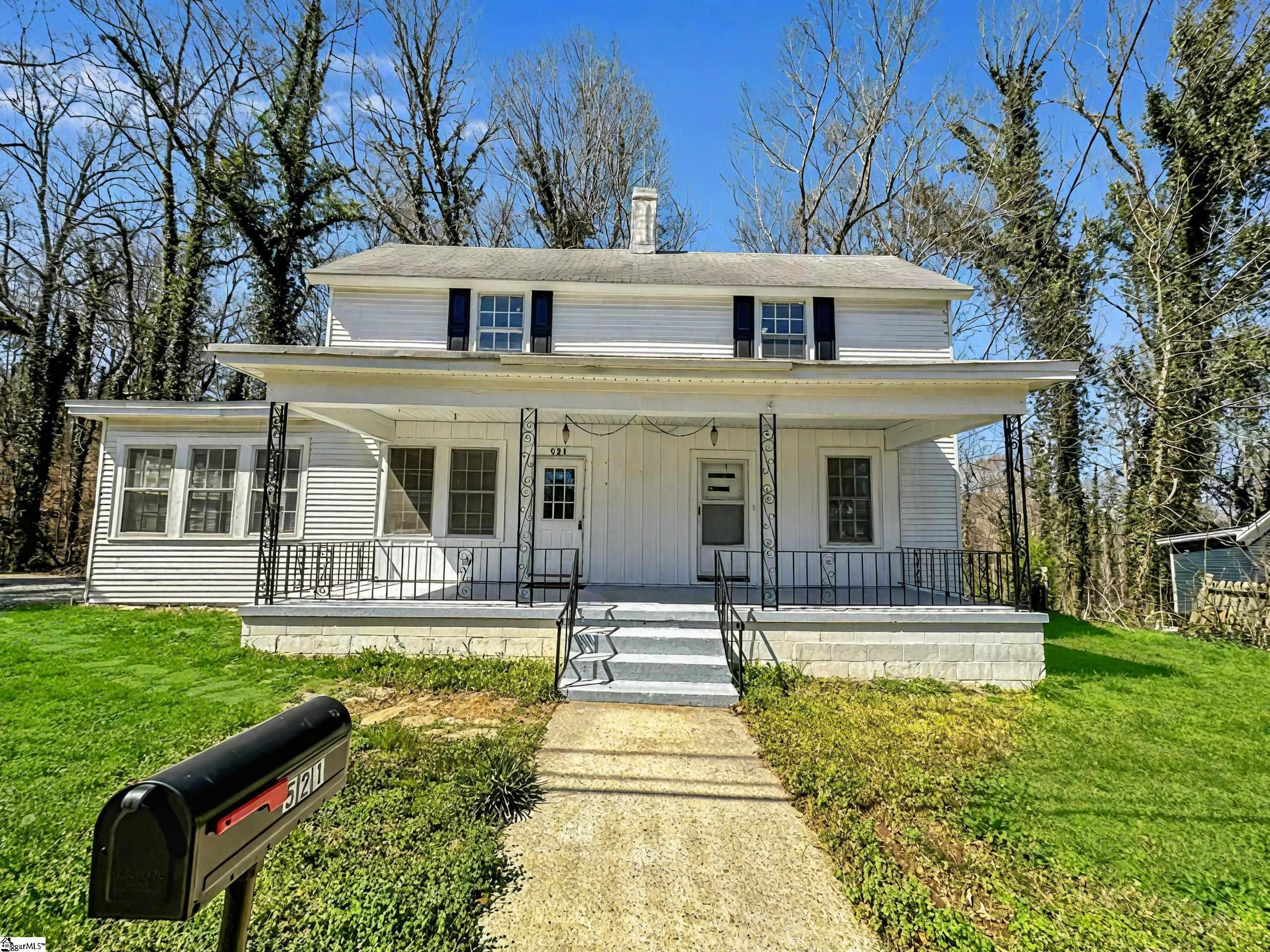 521 Boradway Street Property Photo