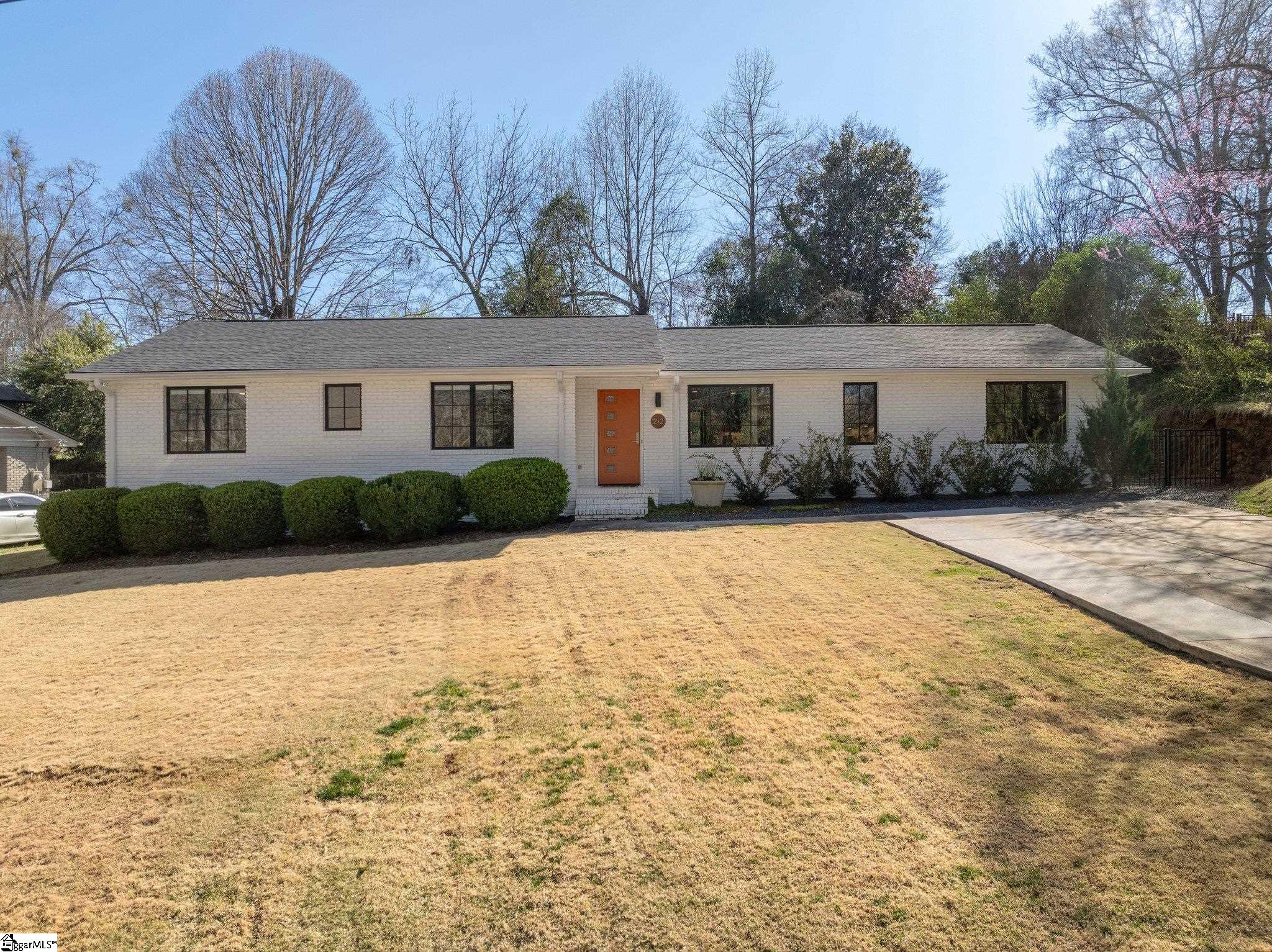 212 E Montclair Avenue Property Photo