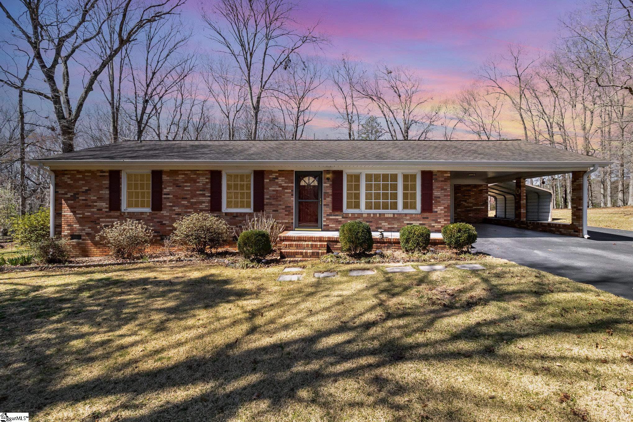 234 Oakwood Drive Property Photo