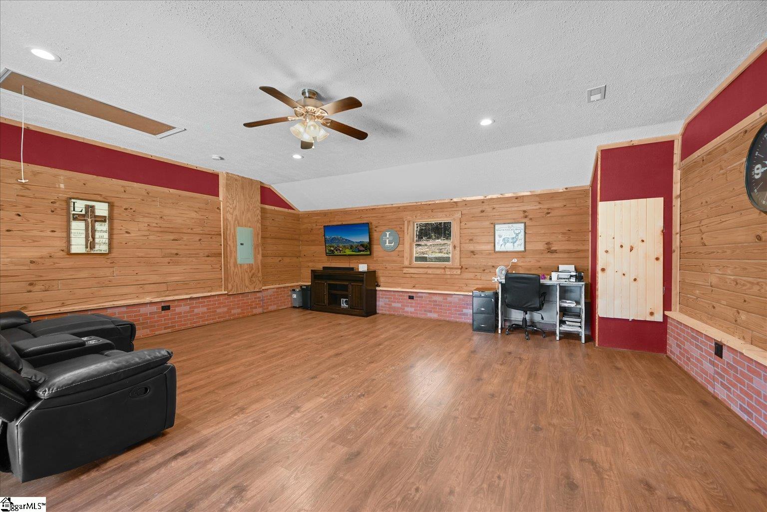 145 Dalton Road Property Photo 17