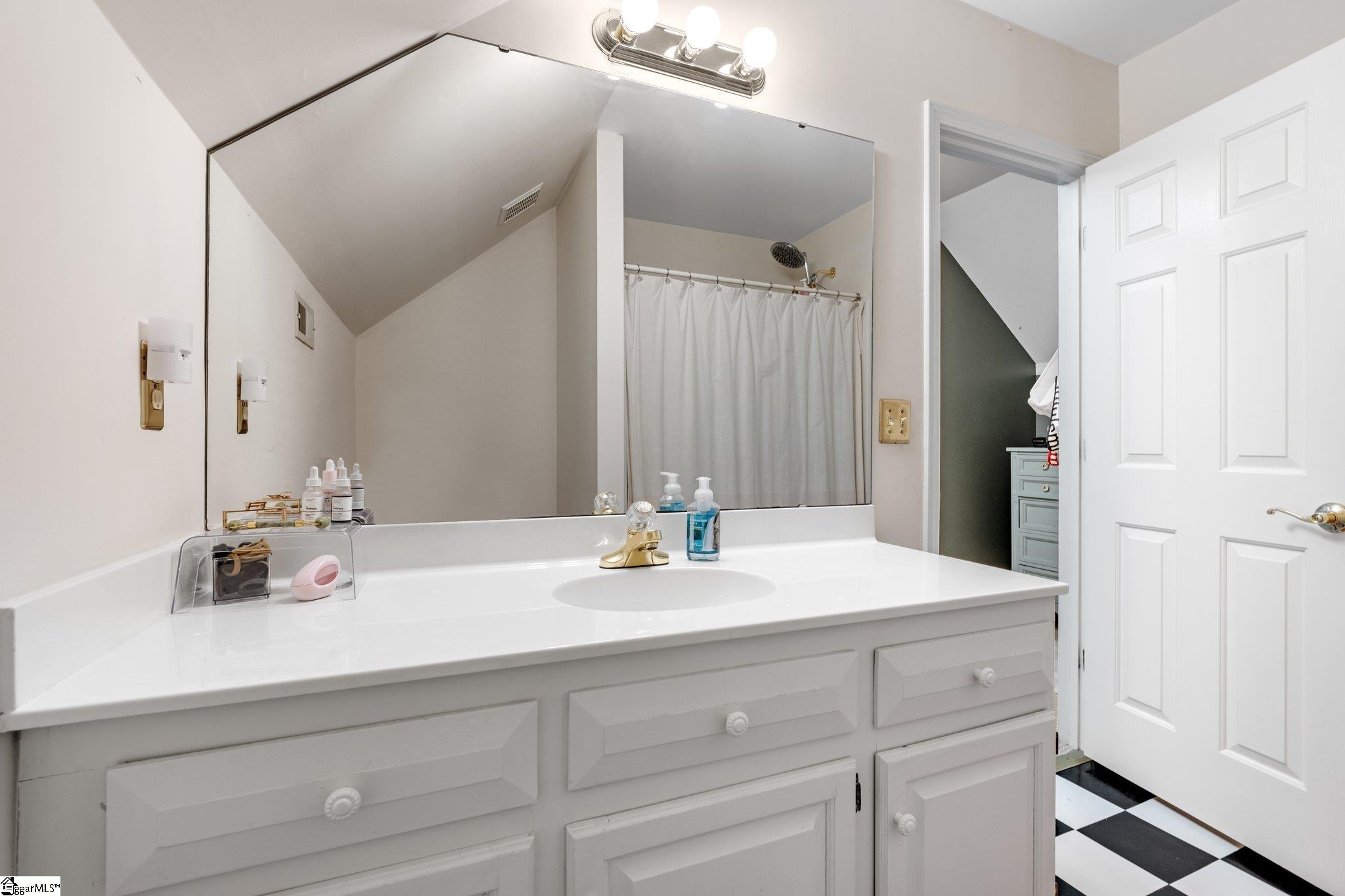 4 Sandstone Court Property Photo 31