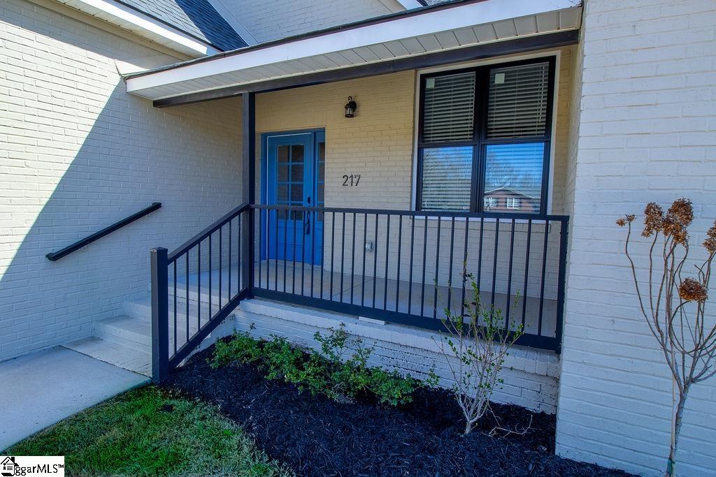217 Barker Road Property Photo 2