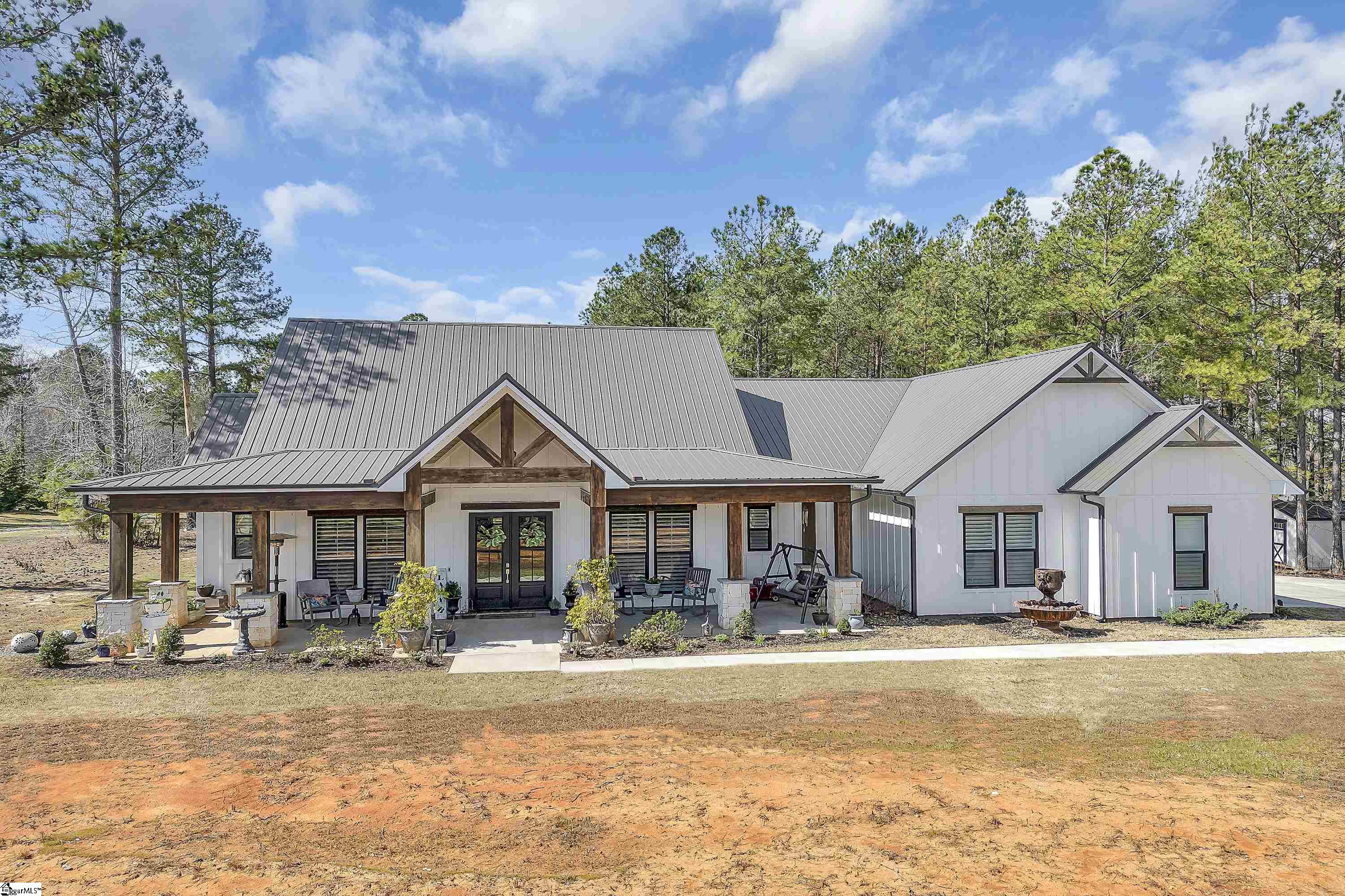 1641 Stewart Dairy Road Property Photo