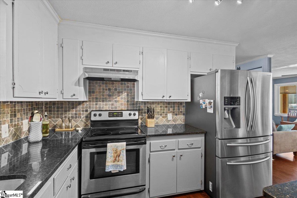 310 Trussel View Road Property Photo 8