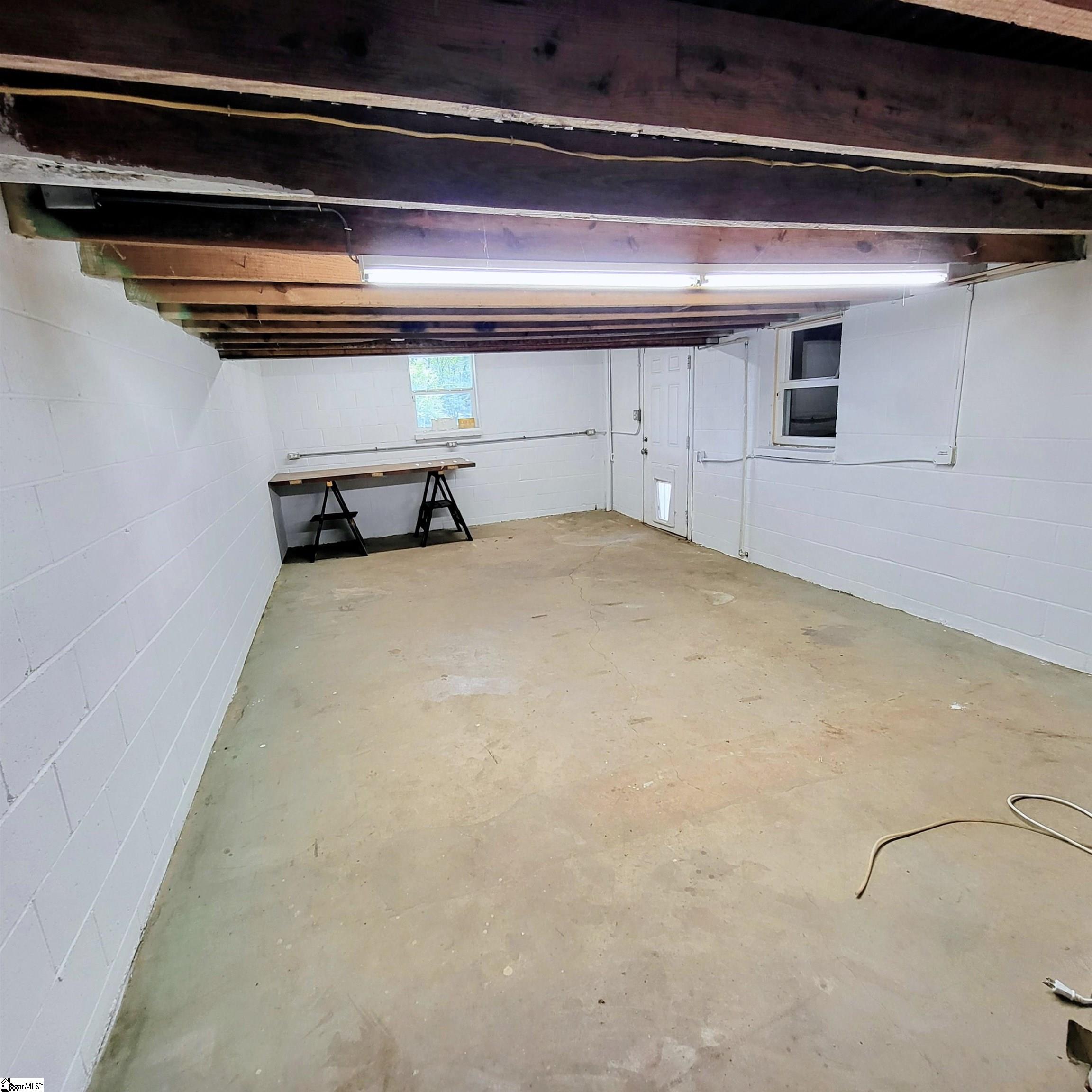 310 Trussel View Road Property Photo 32