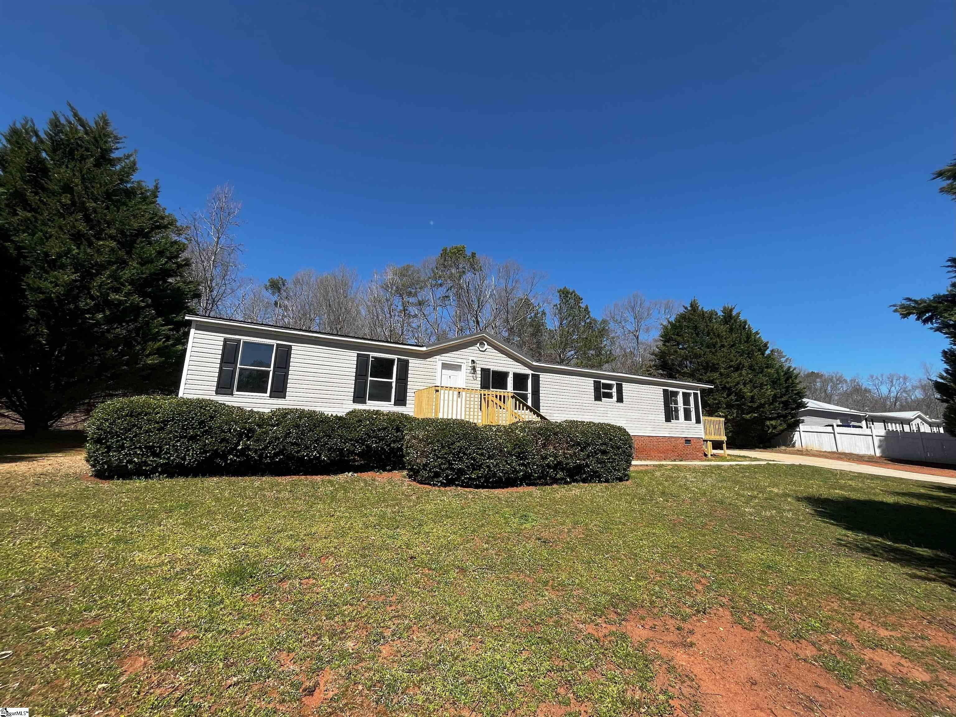 212 Creekstone Drive Property Photo 2