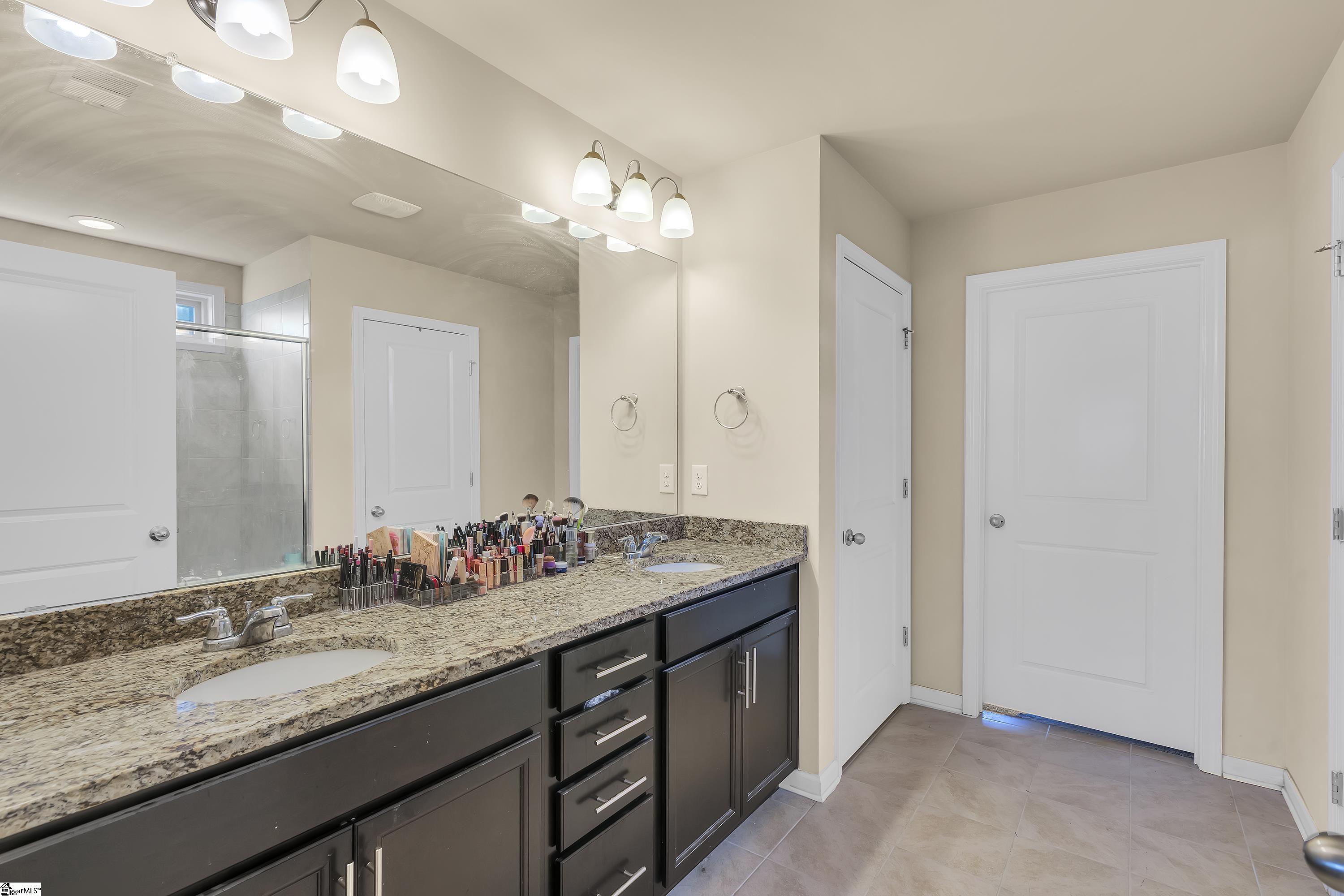 395 Tigers Eye Run Property Photo 16
