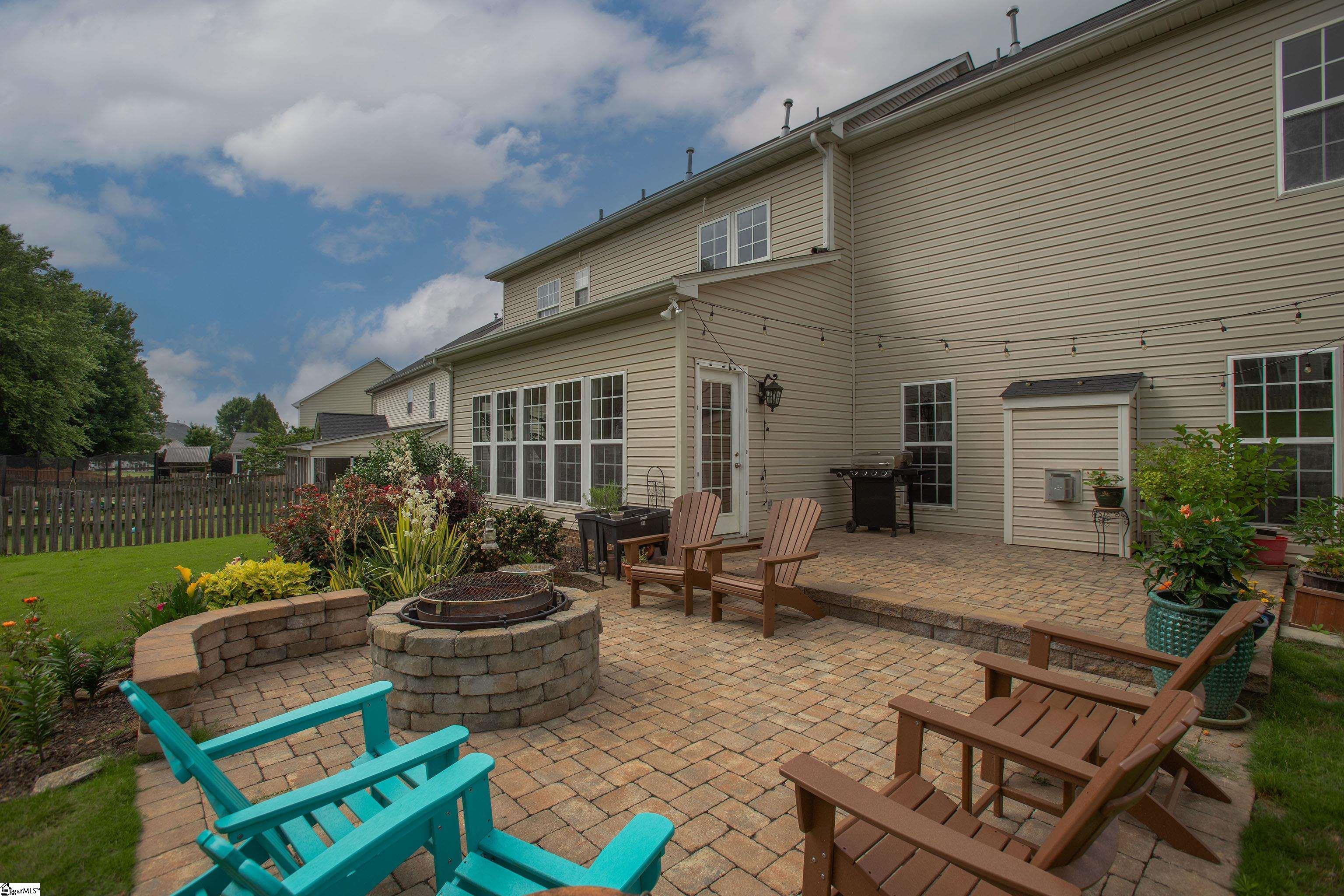 6 Silverthorn Court Property Photo 7