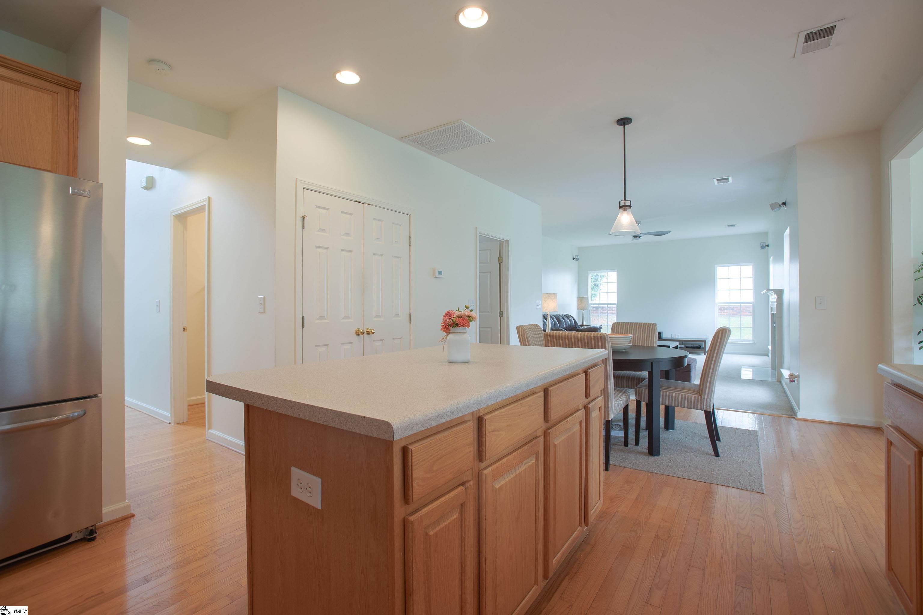 6 Silverthorn Court Property Photo 15