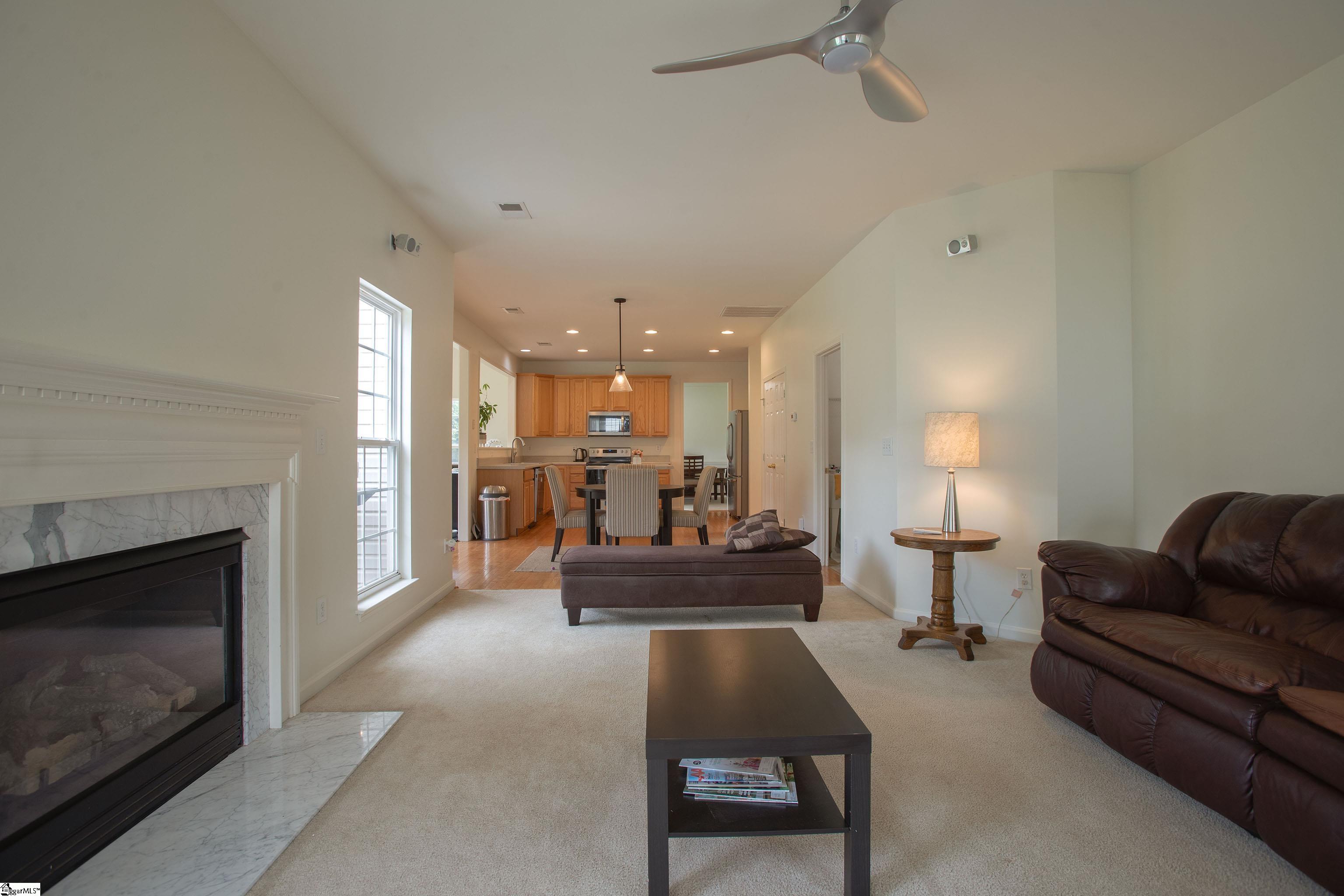 6 Silverthorn Court Property Photo 19