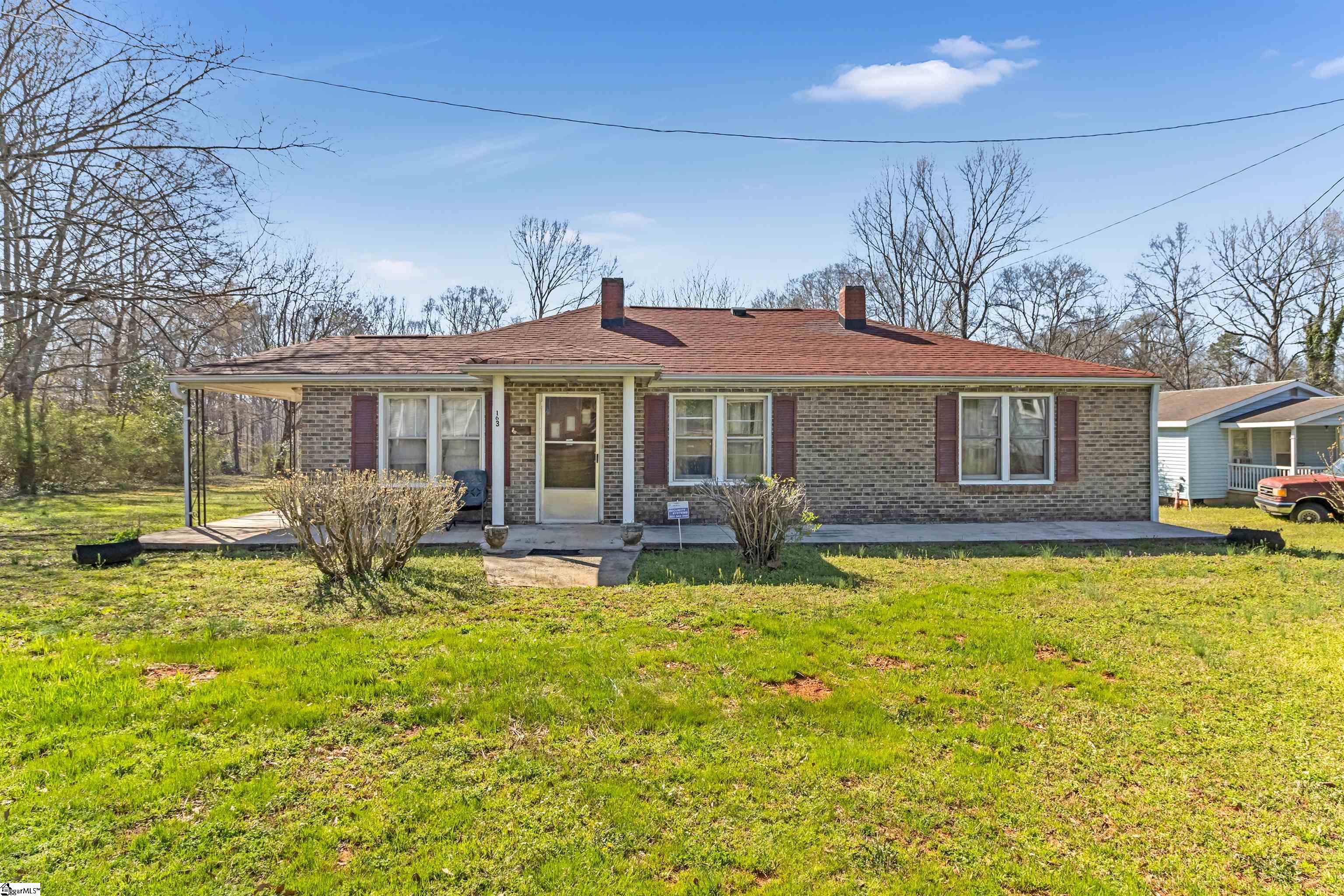 163 Railroad Street Property Photo