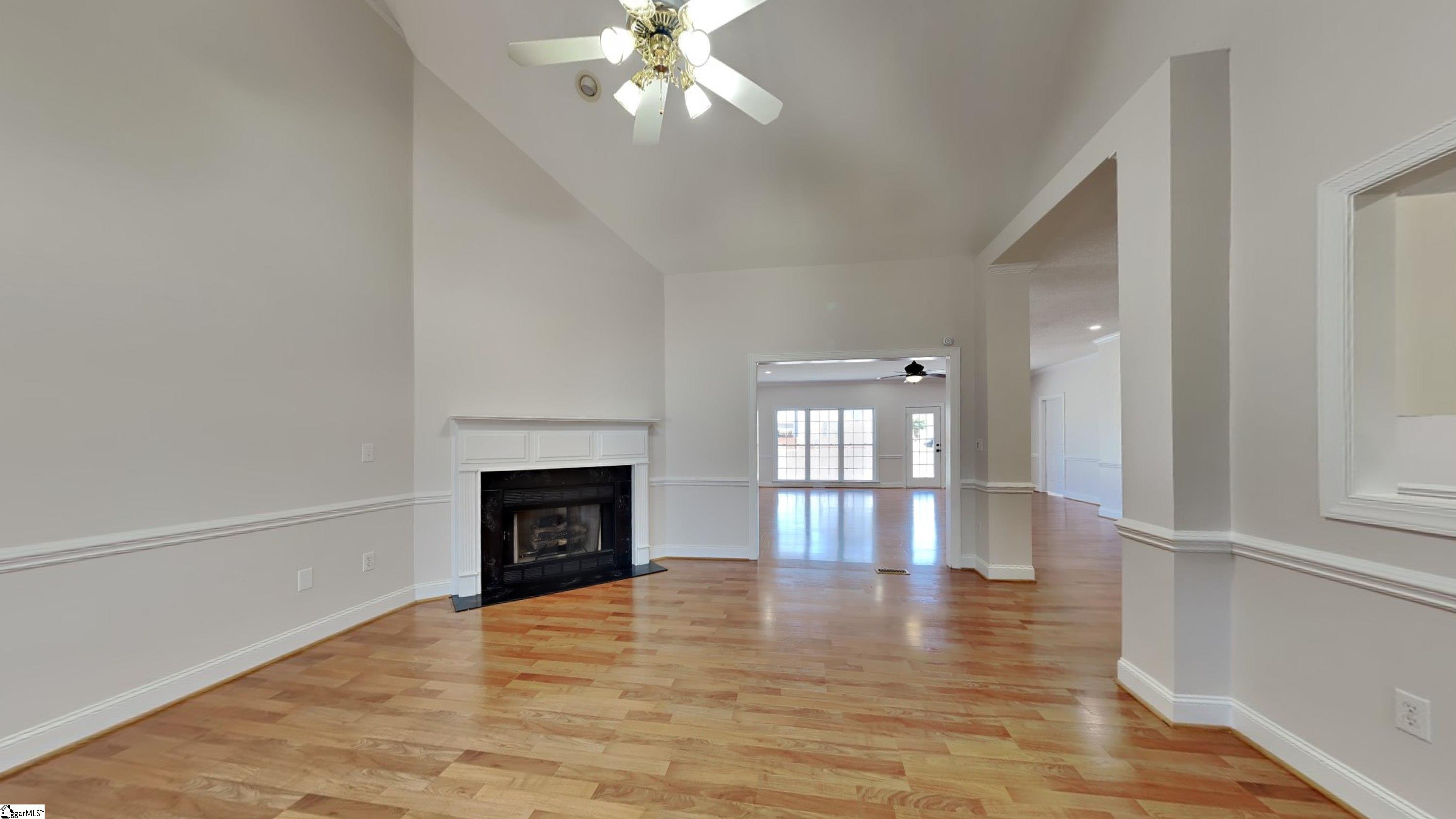 102 Thurmond Court Property Photo 2