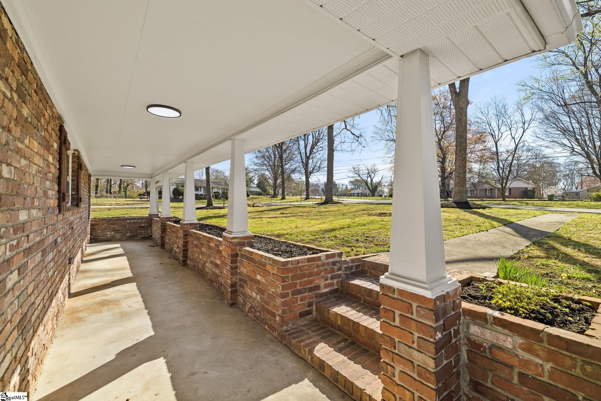 3 Mapleton Drive Property Photo 6