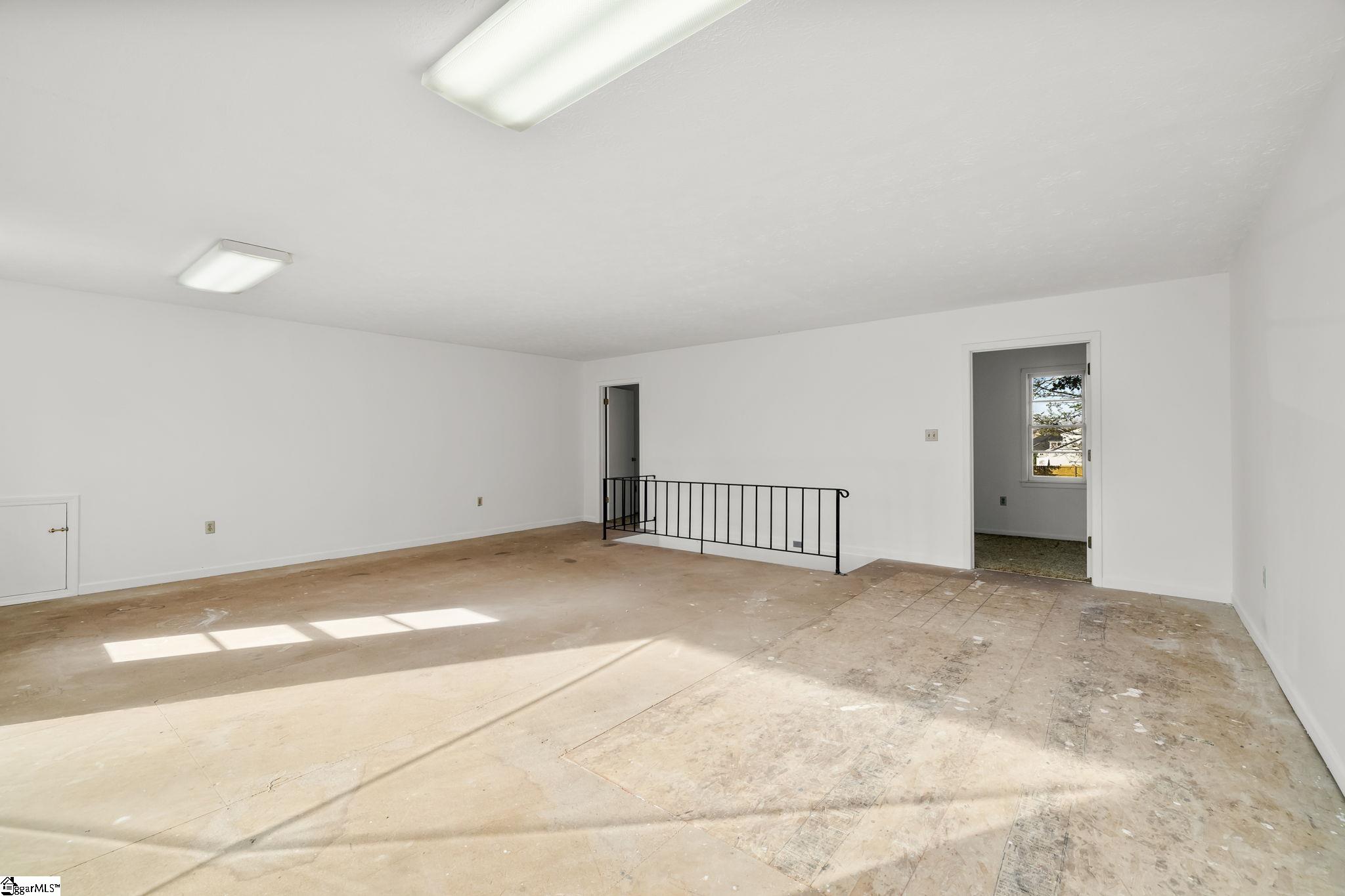 3 Mapleton Drive Property Photo 43