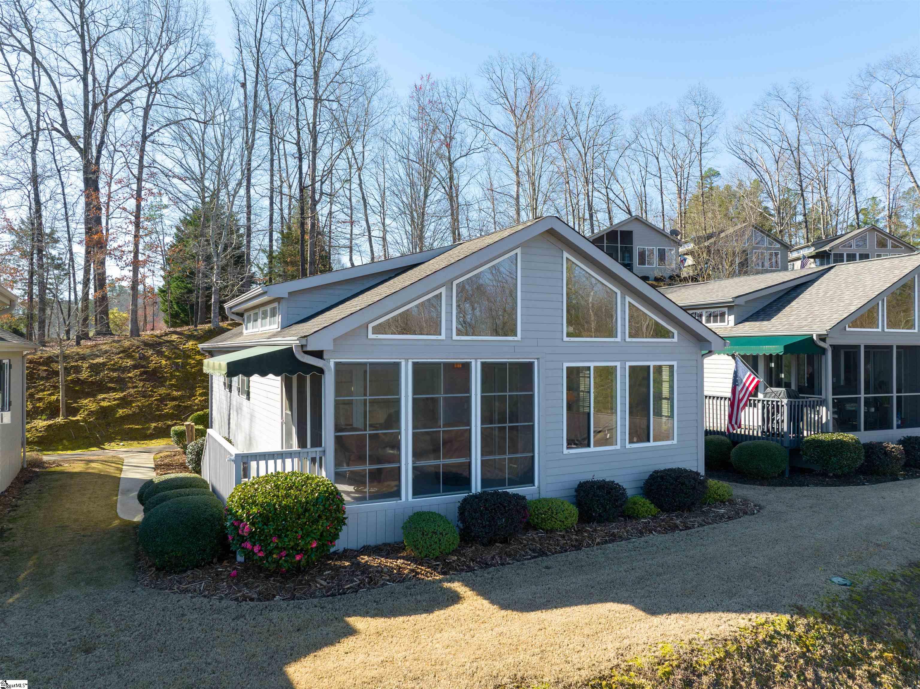 1551837 Property Photo 1