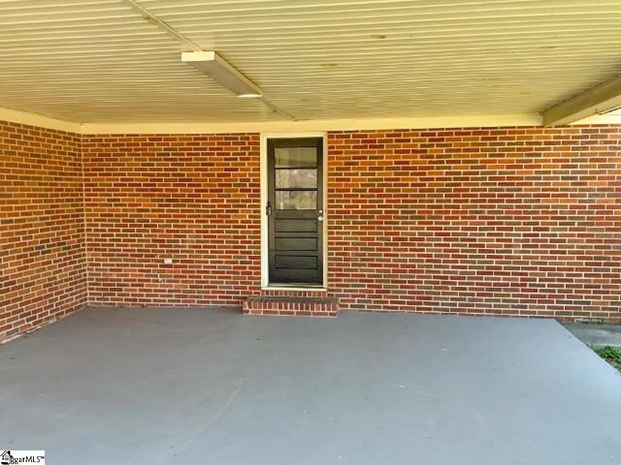 5 Notre Dame Drive Property Photo 4