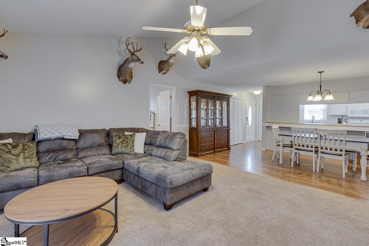 Ashbury Glen Real Estate Listings Main Image