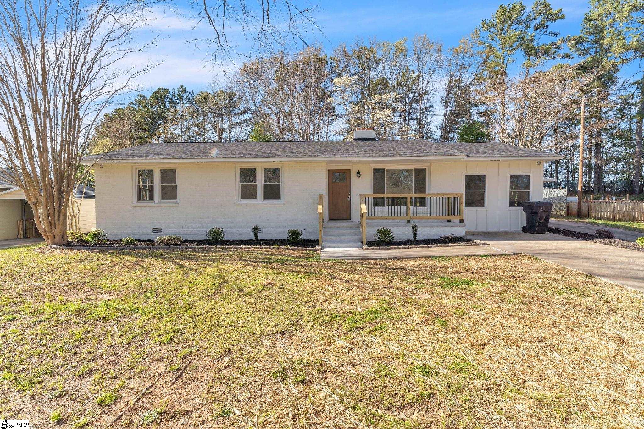 226 Bedford Forest Avenue Property Photo