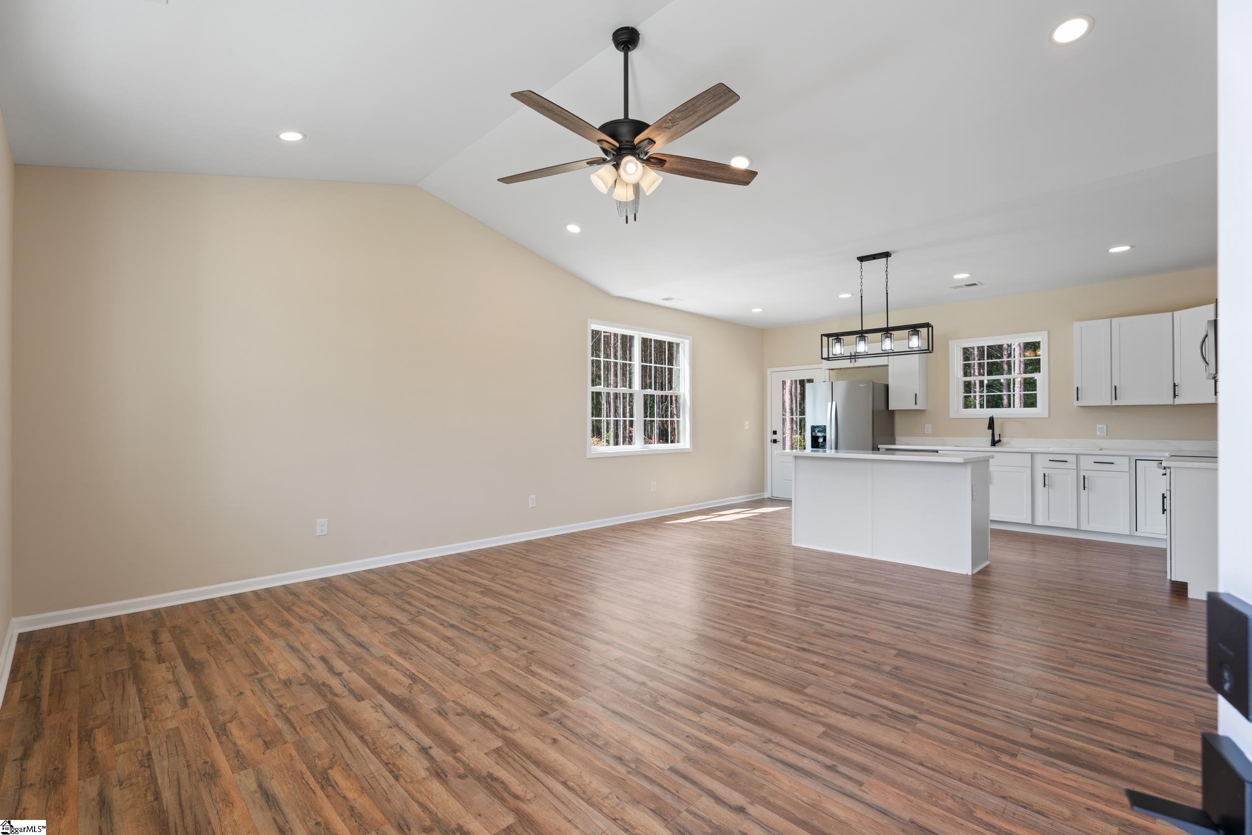 904 Beaverdam Road Property Photo 8