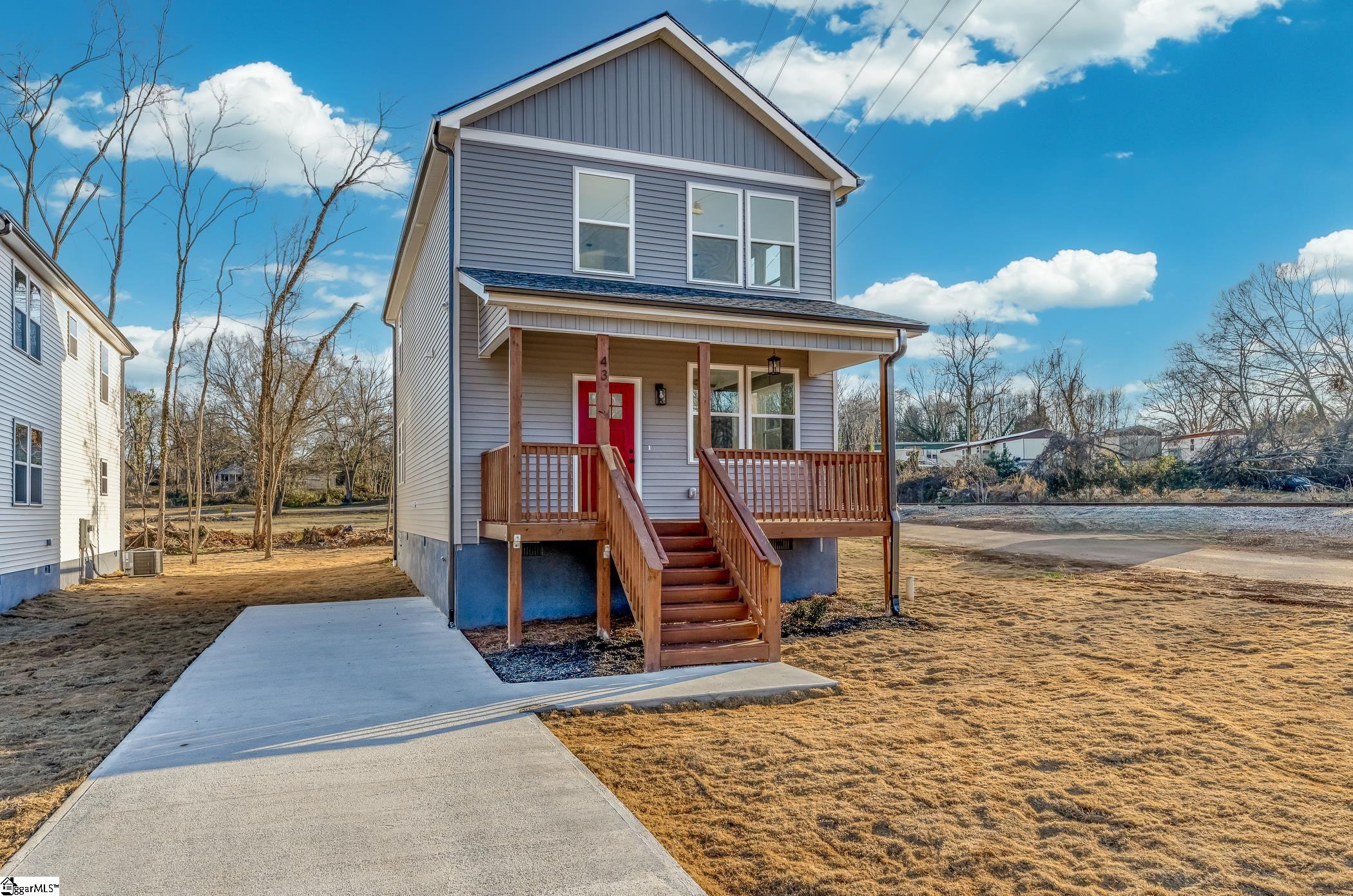43 Woodlawn Avenue Property Photo