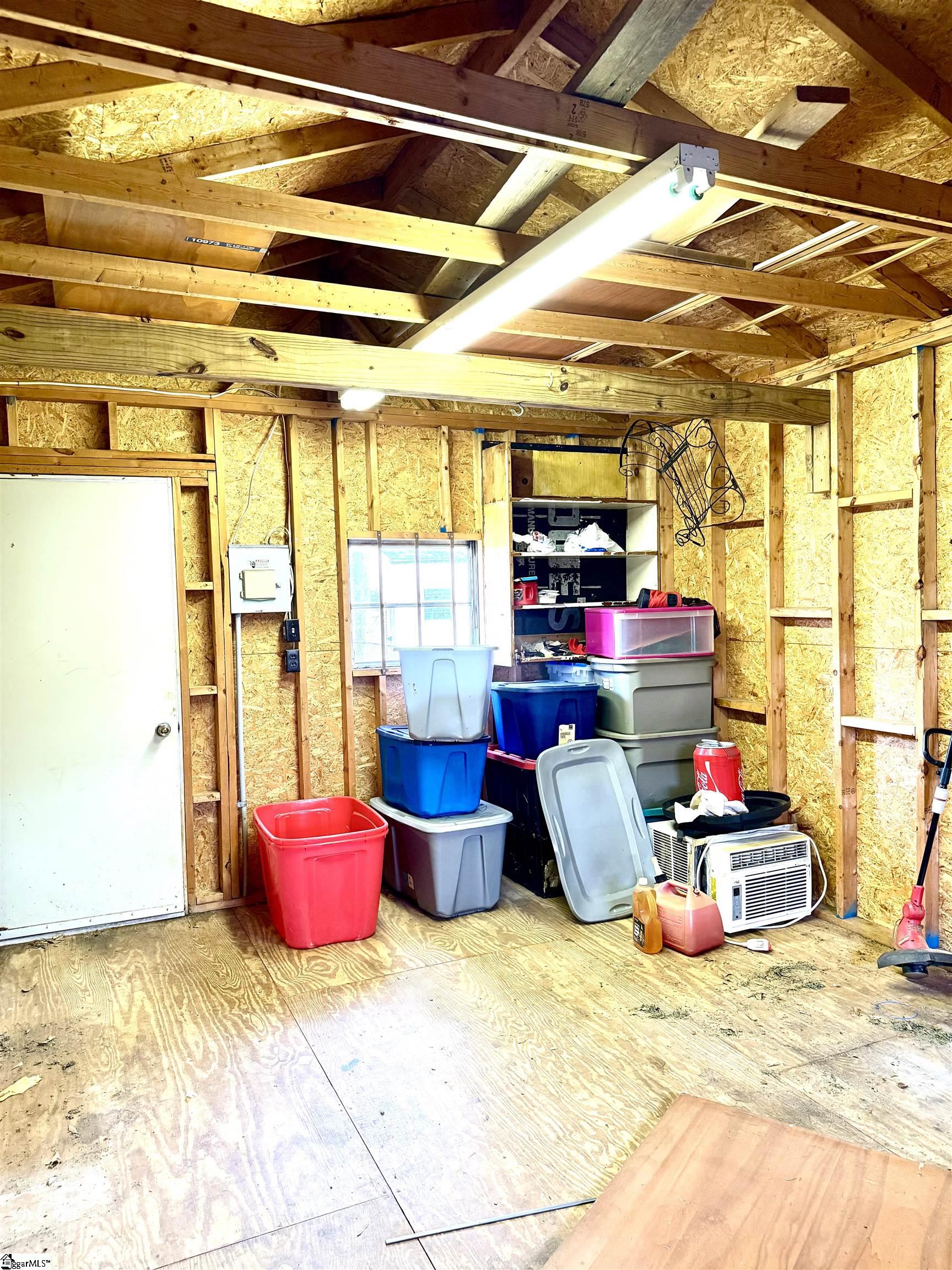 100 Farmington Road Property Photo 7