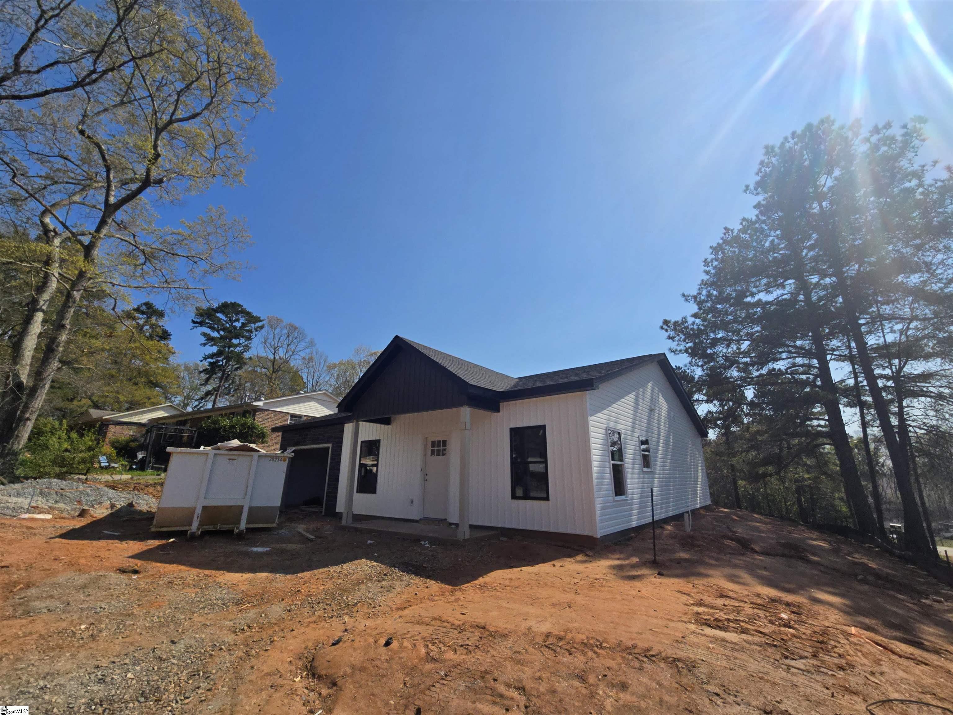 185 Washington Road Property Photo