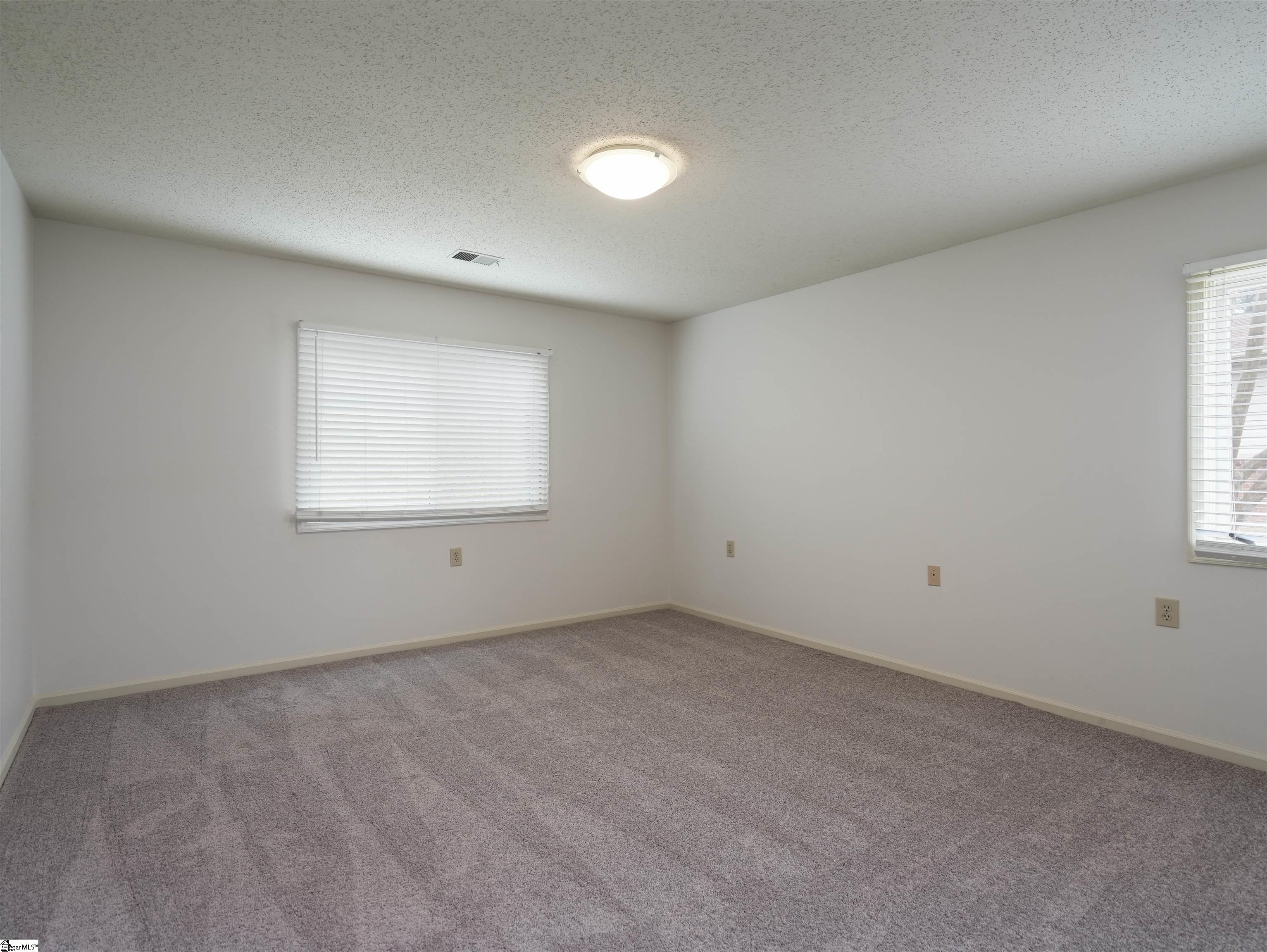 414 Lakeside Circle Property Photo 10