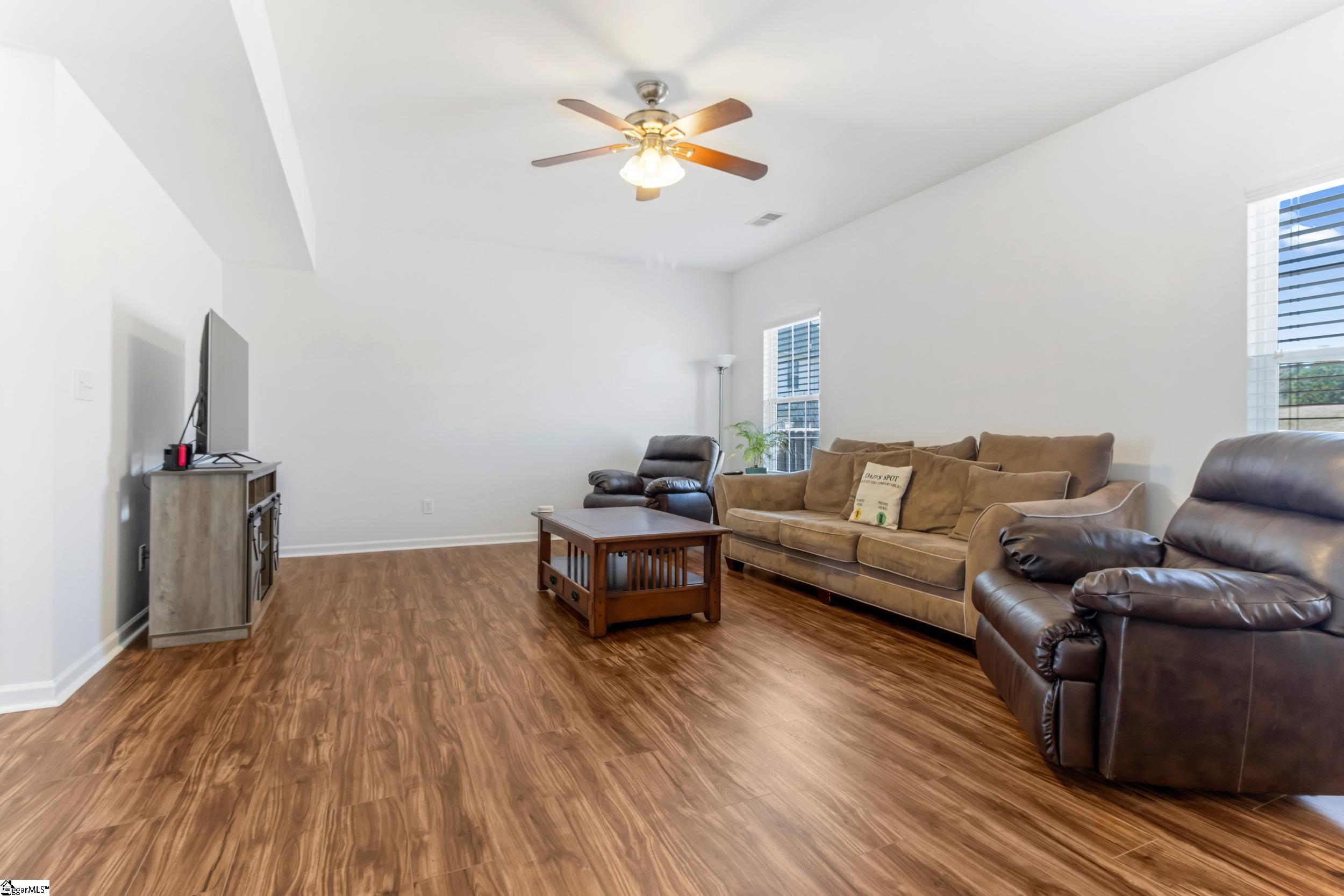 100 Neves Drive Property Photo 27