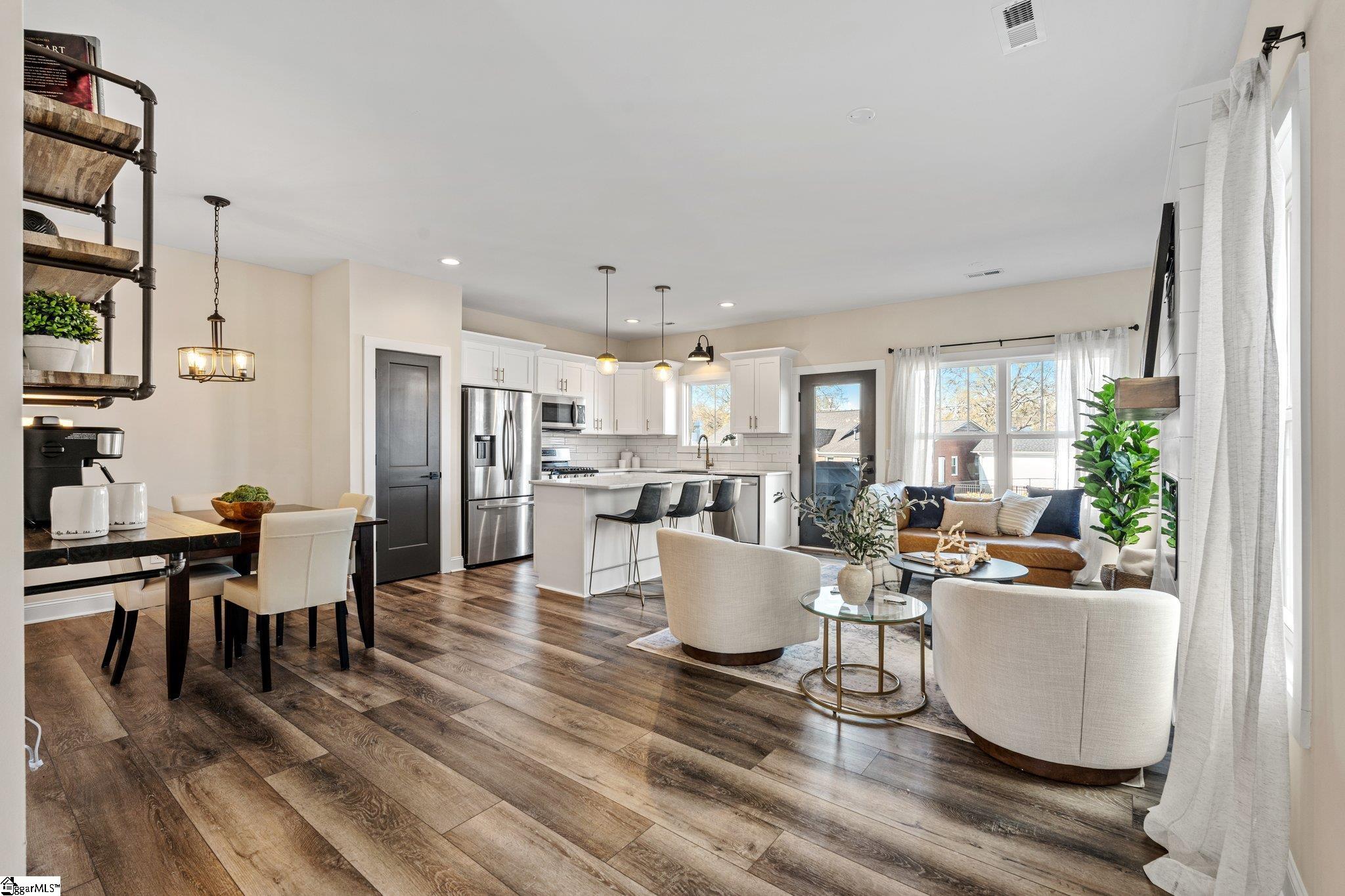 130 Park Avenue Property Photo 7