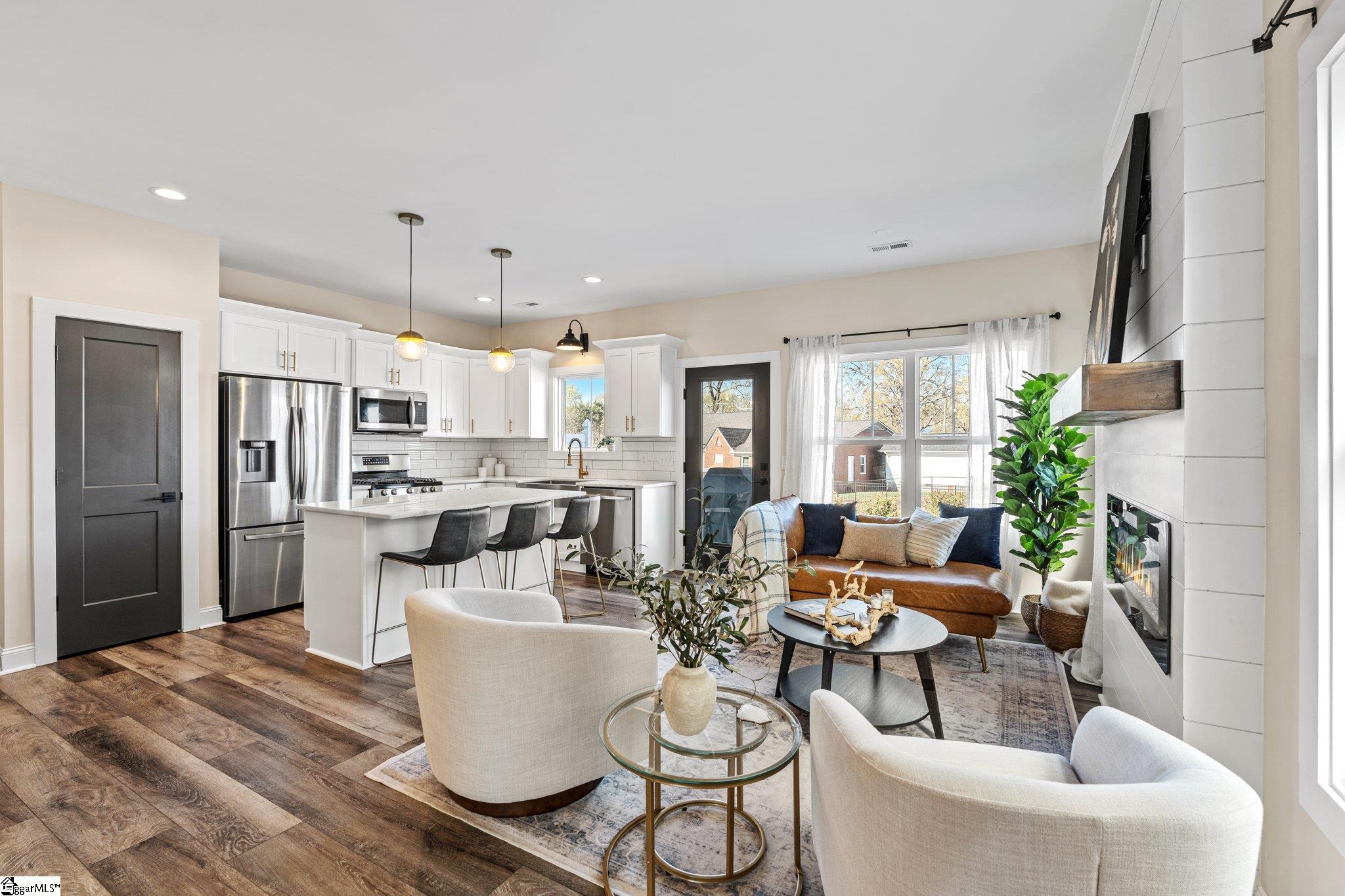 130 Park Avenue Property Photo 8
