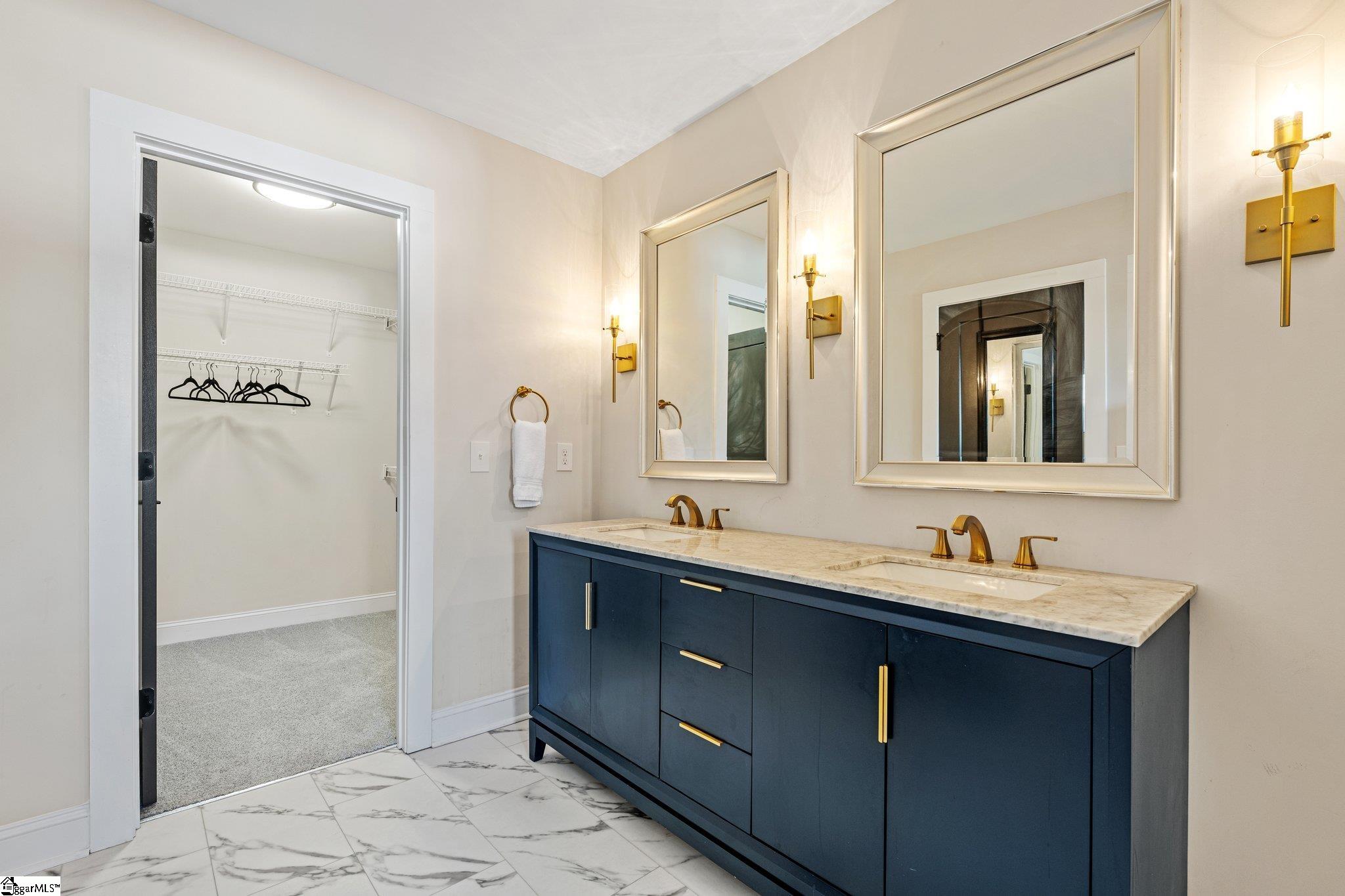 130 Park Avenue Property Photo 27