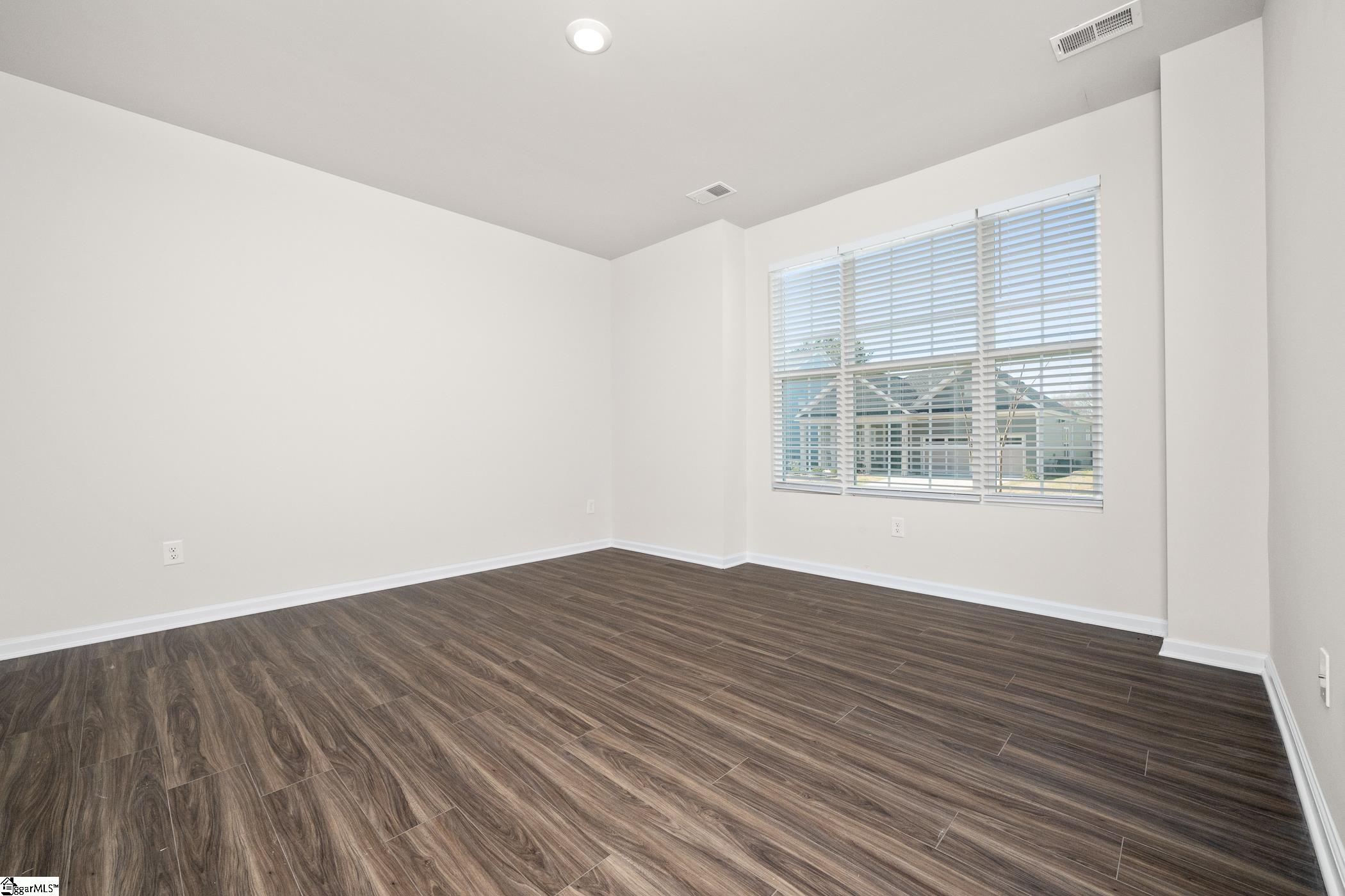 305 Novelty Drive Property Photo 10