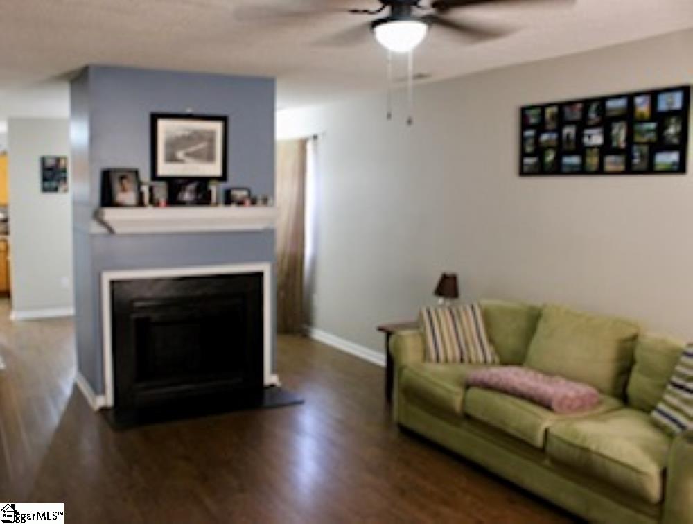 10 Allenwood Lane Property Photo 3