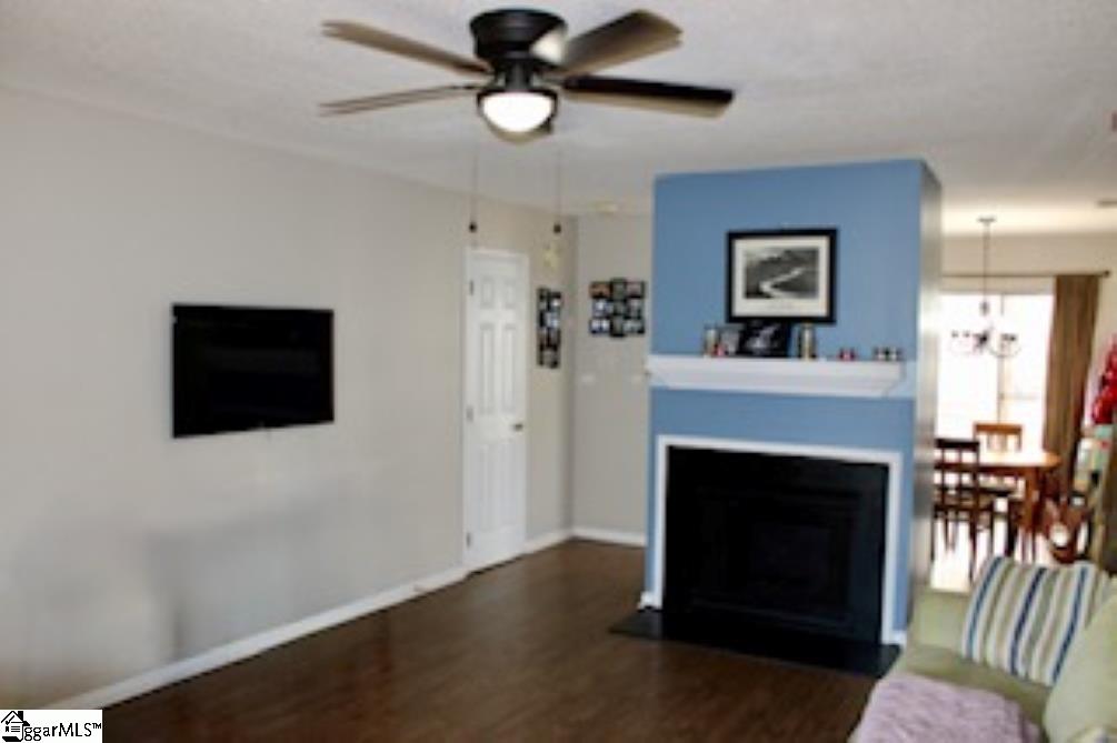 10 Allenwood Lane Property Photo 4